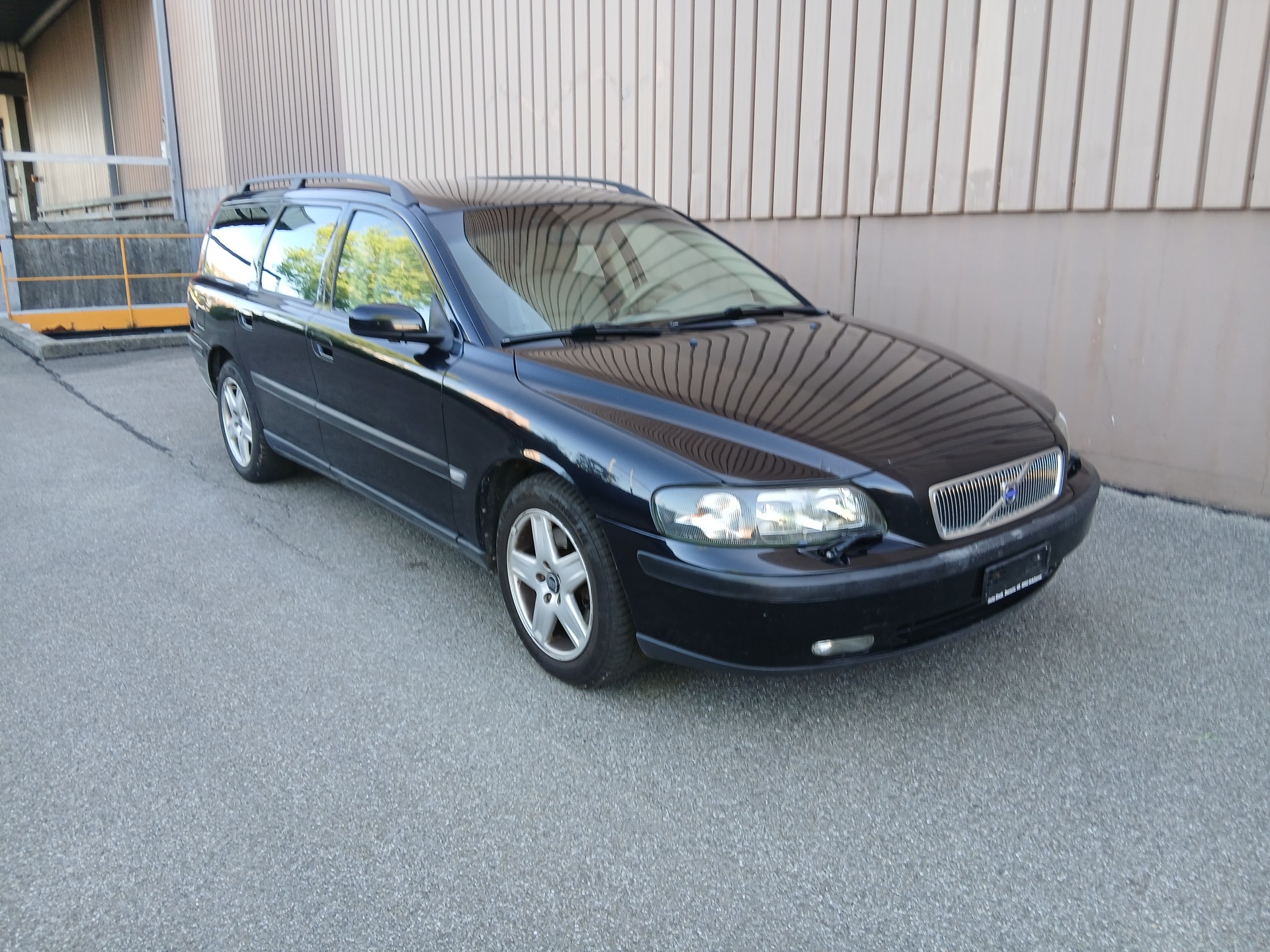 VOLVO V70 2.5T