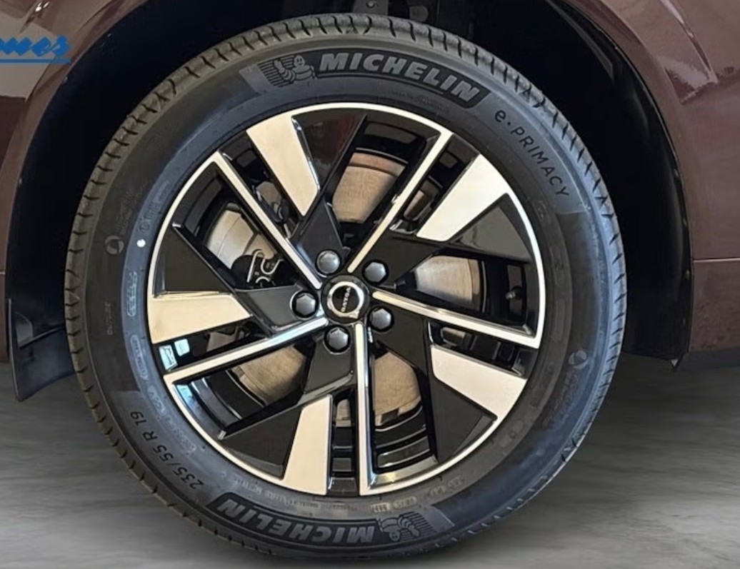 VOLVO XC60 T6 eAWD PluginHybrid Plus Dark Geartronic-image-19