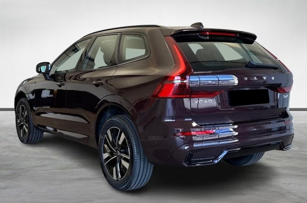 VOLVO XC60 T6 eAWD PluginHybrid Plus Dark Geartronic-image-2