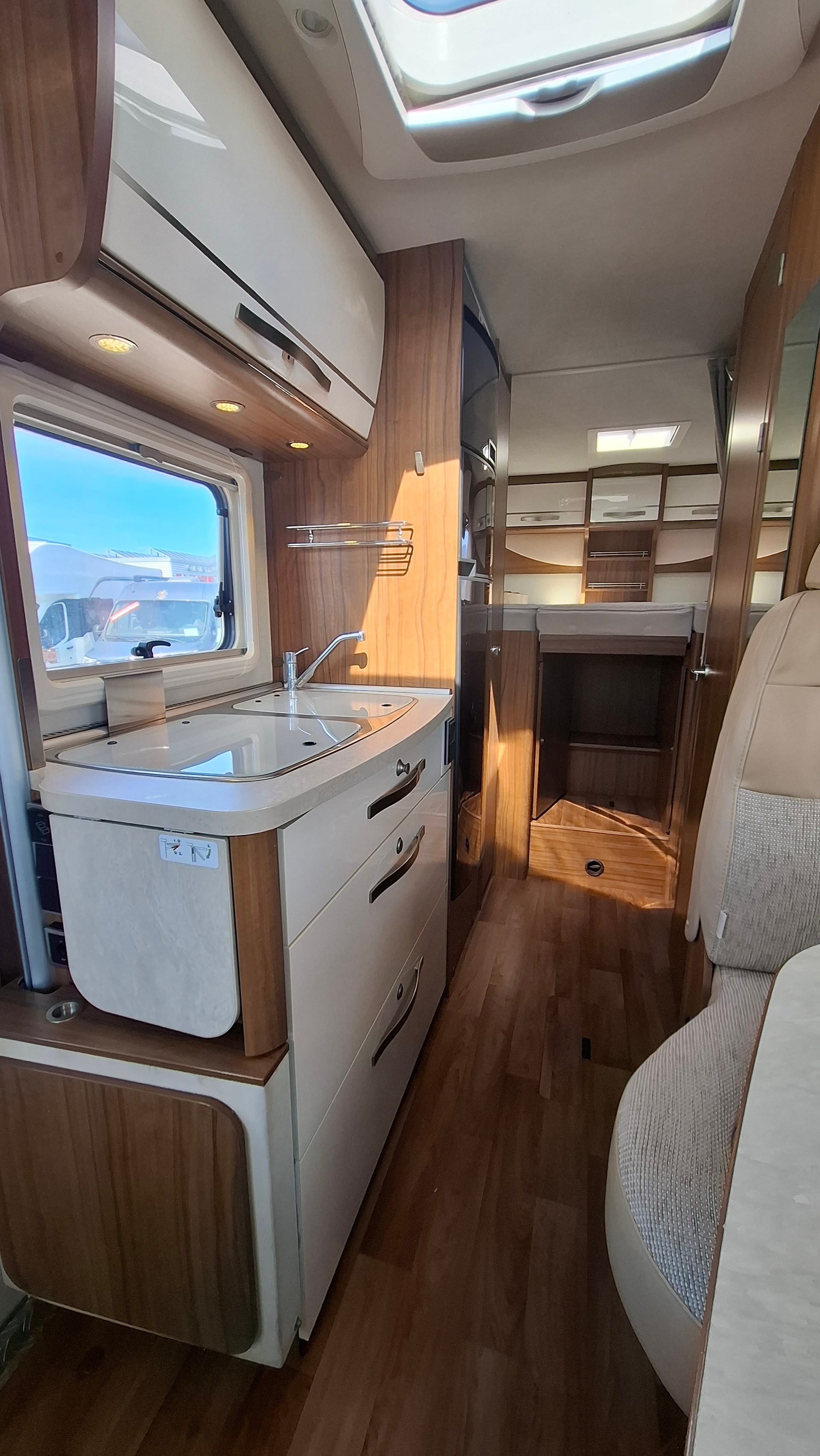 HYMER Exsis-i EX588-image-5