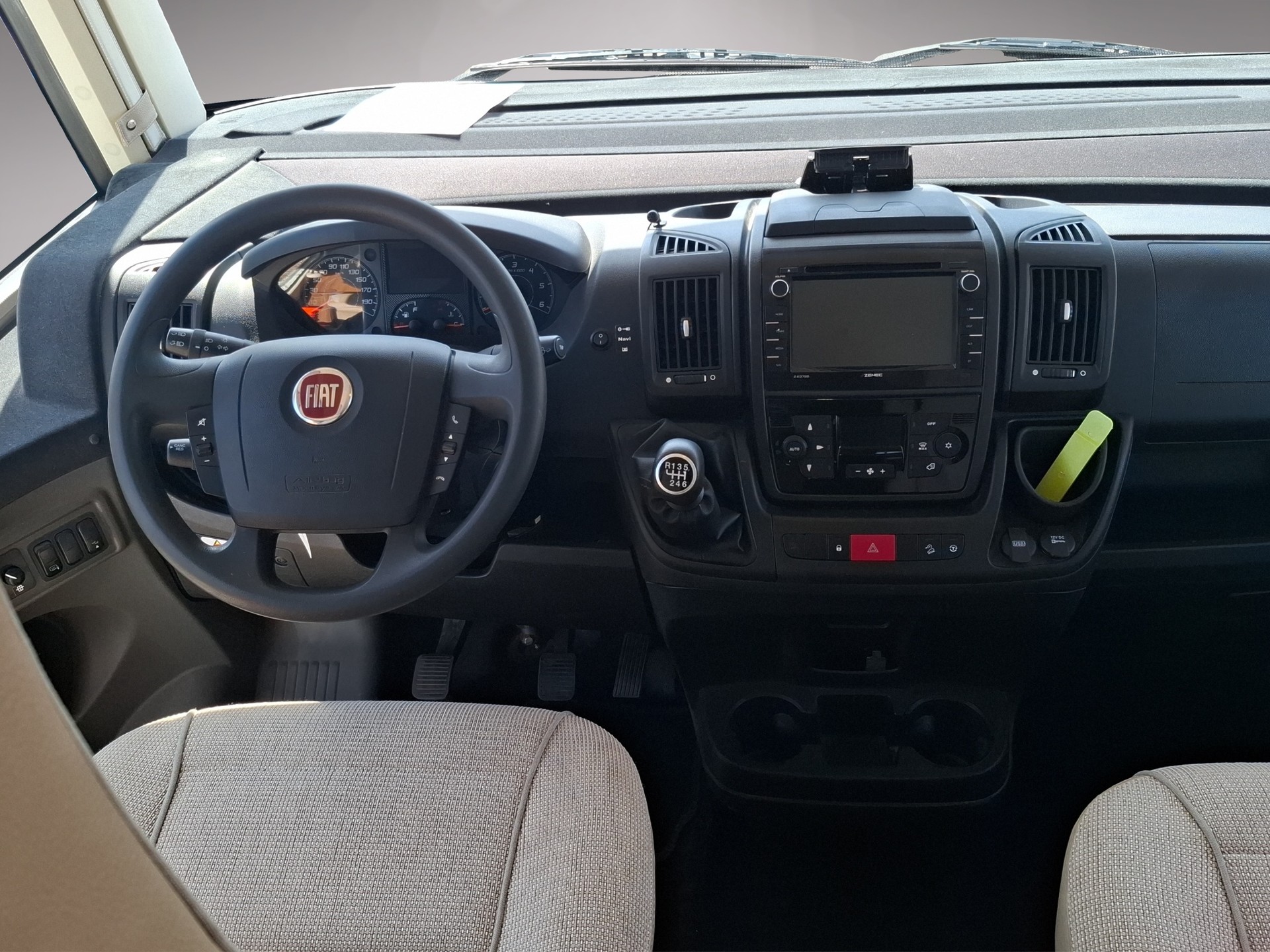 HYMER Exsis-i EX588-image-3