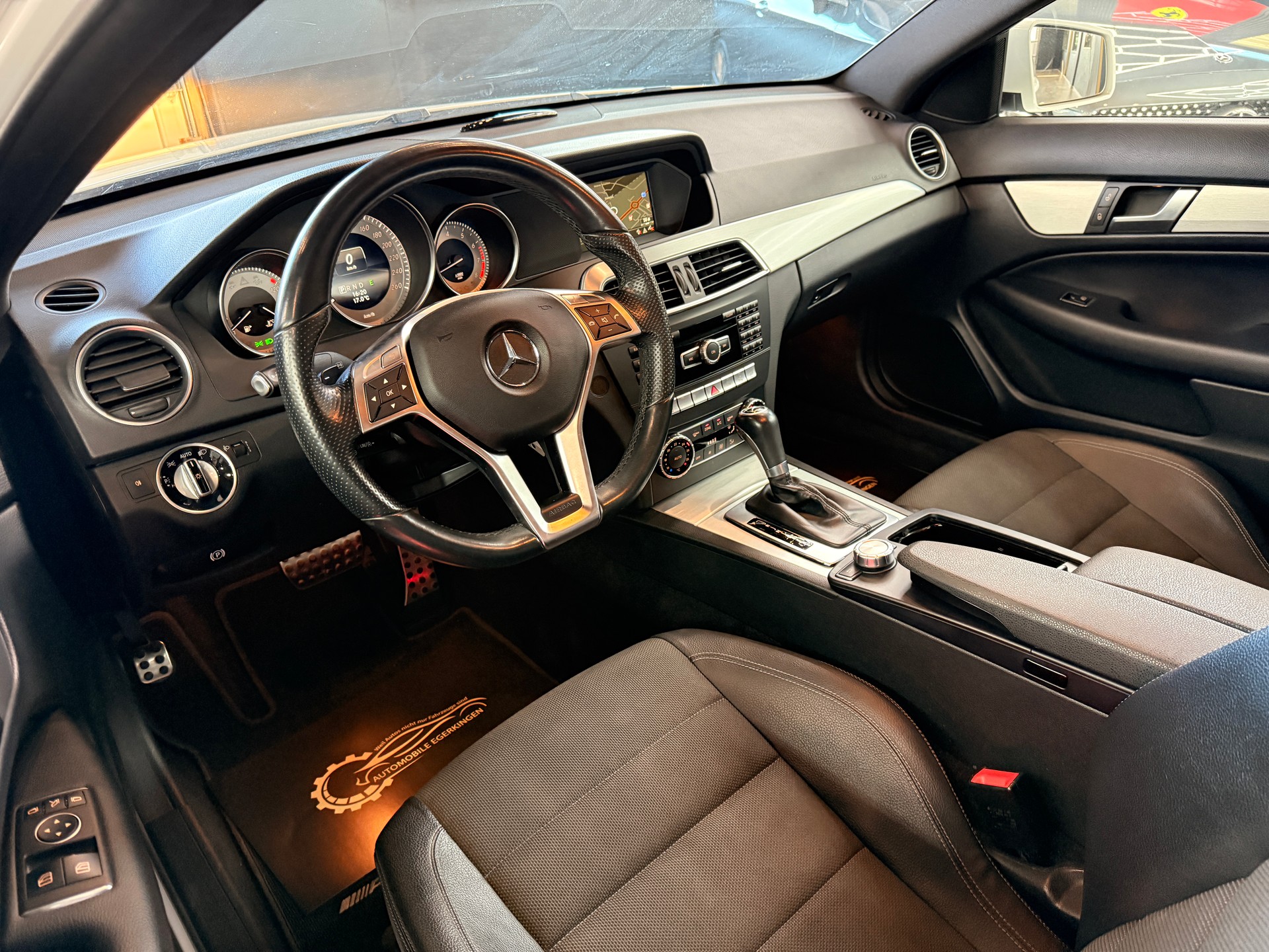 MERCEDES-BENZ C 180 Coupé 7G-Tronic-image-8