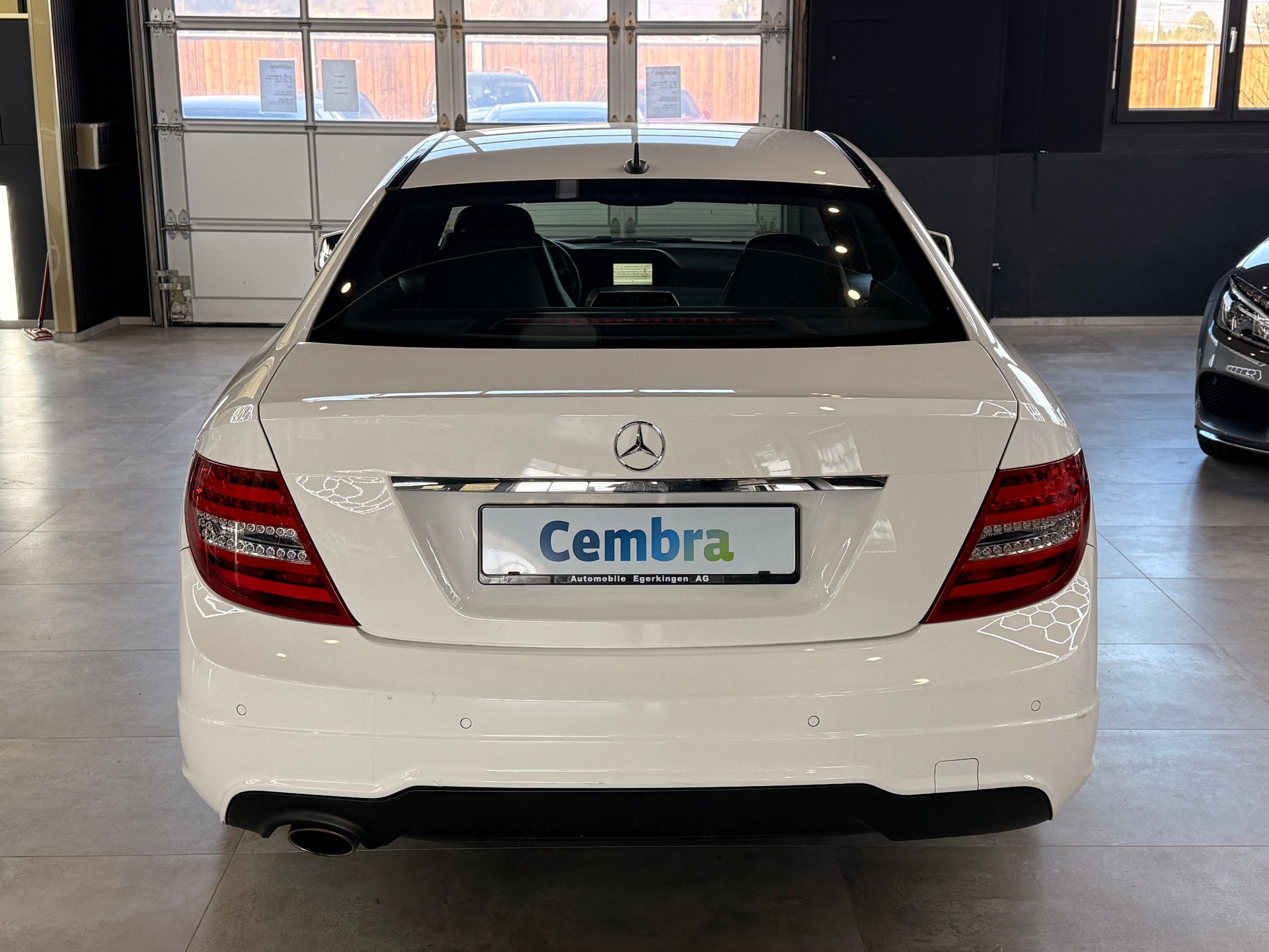 MERCEDES-BENZ C 180 Coupé 7G-Tronic-image-5