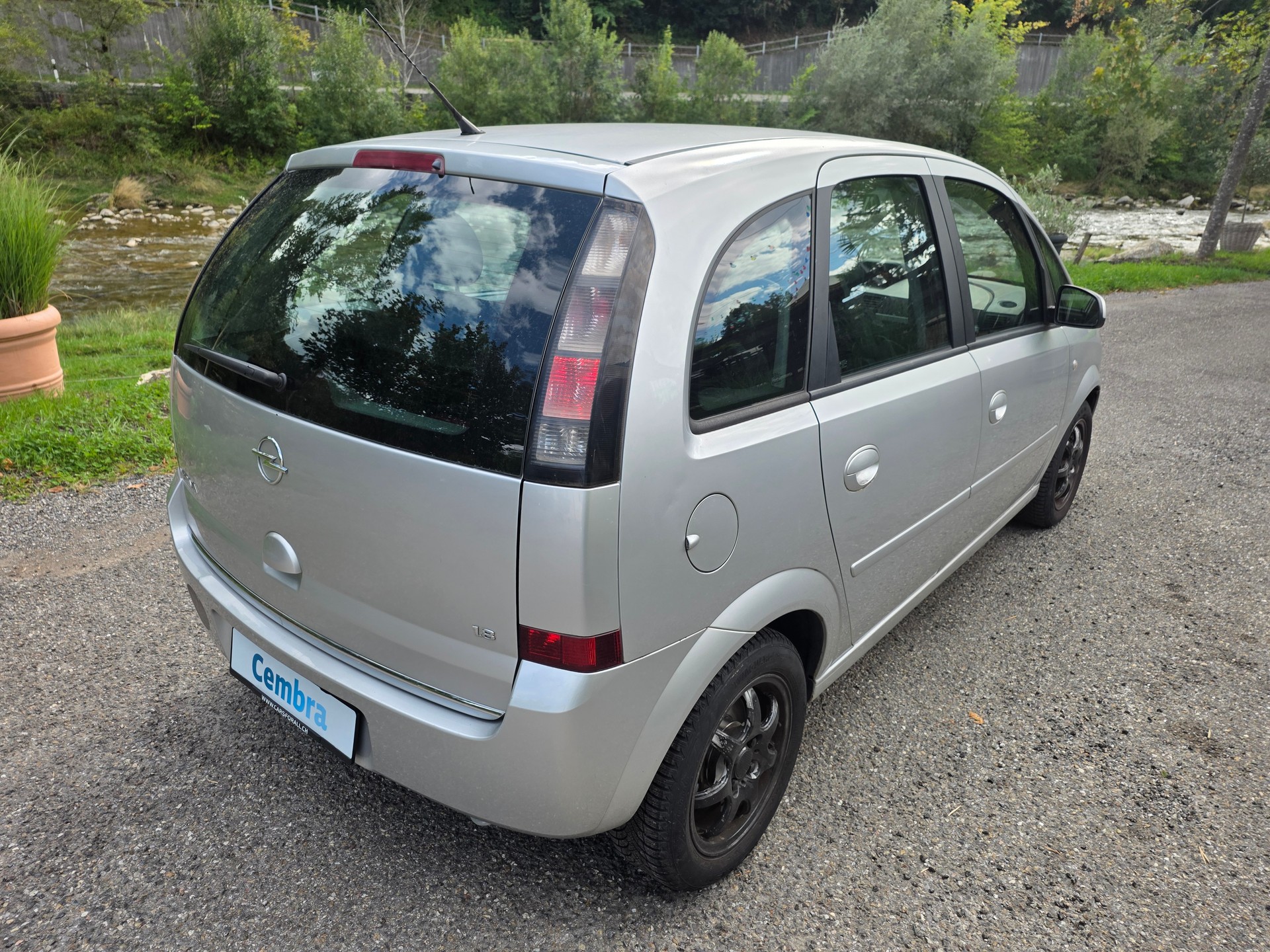 OPEL Meriva 1.8i 16V ☆☆☆ Frisch ab MFK ☆☆☆ Rundum neue Bremsen ☆☆☆ Zahnriemen-Kit wird bei Verkauf ersetzt ☆☆☆-image-3