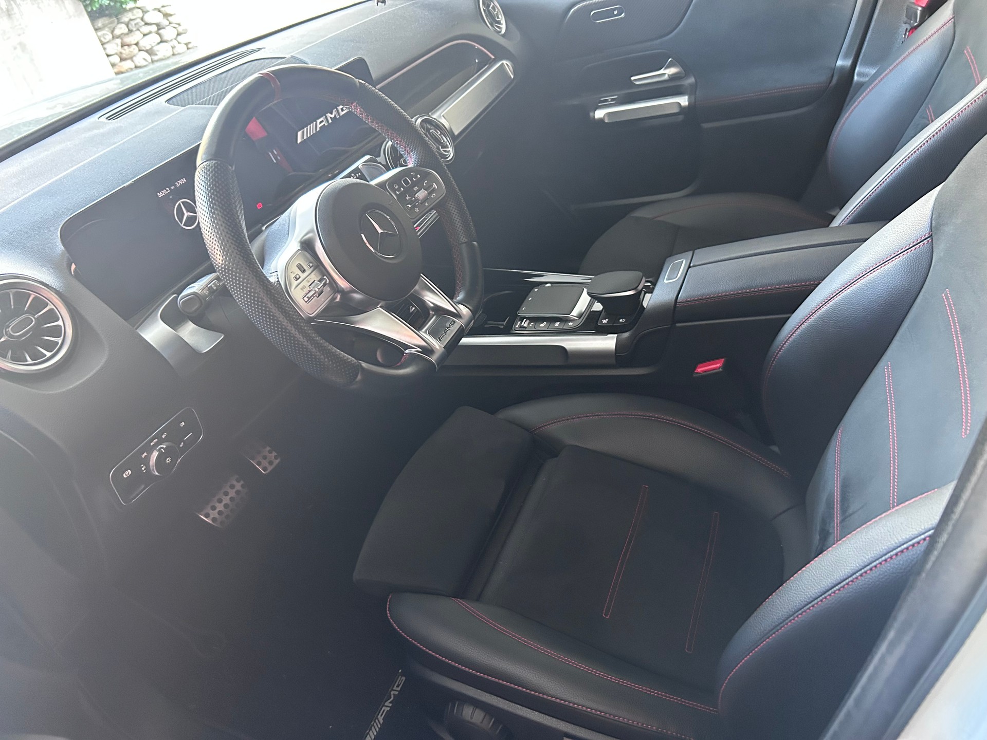MERCEDES-BENZ GLB 35 AMG 4matic-image-3