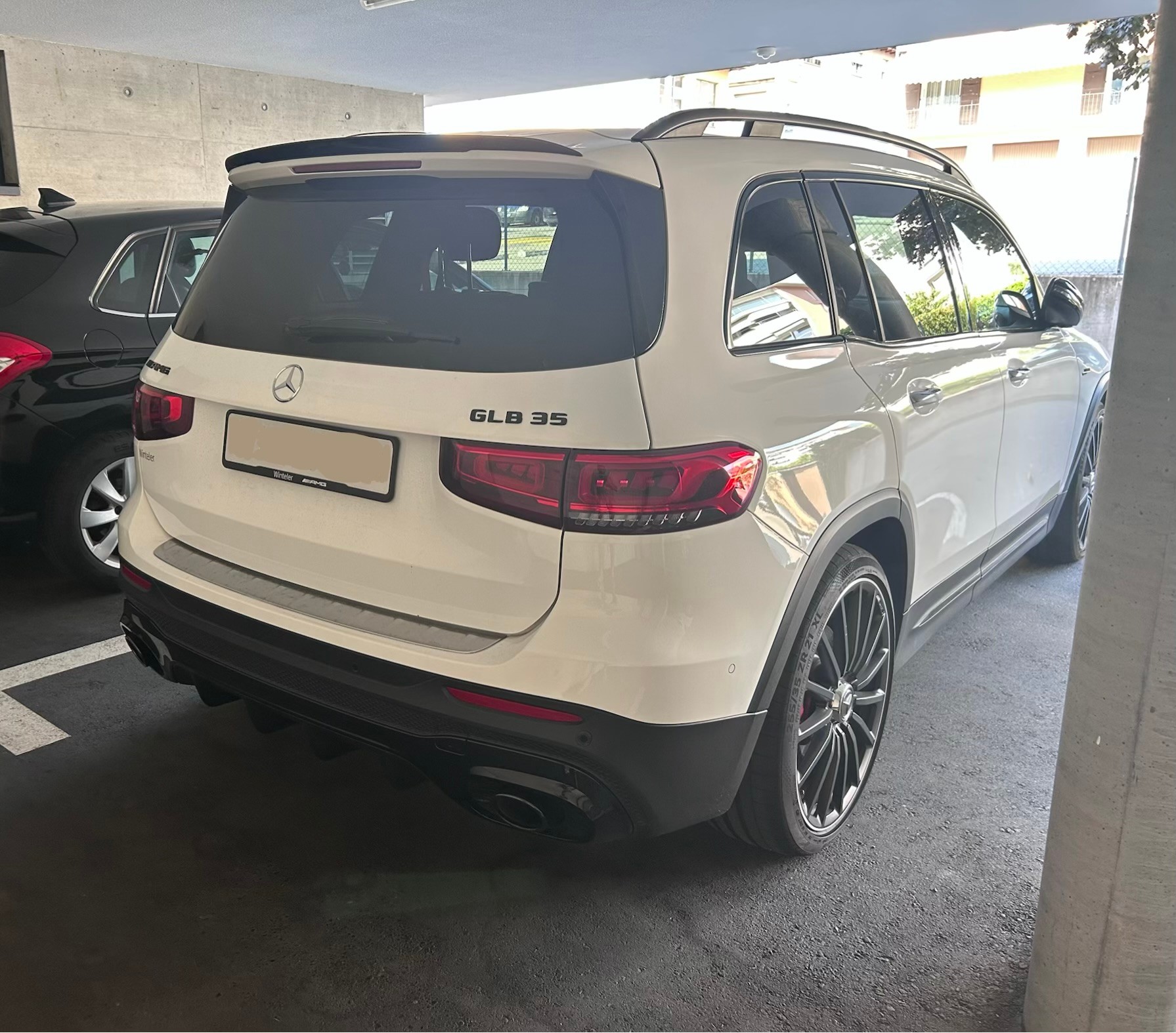 MERCEDES-BENZ GLB 35 AMG 4matic-image-1