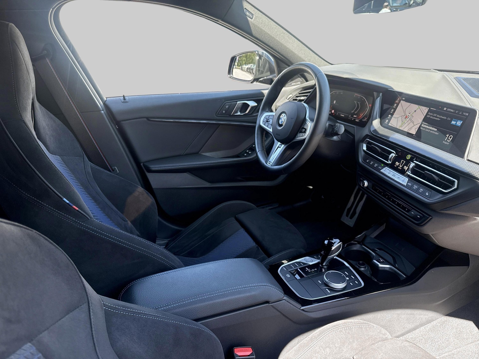 BMW 120d xDrive M Sport Pro-image-7