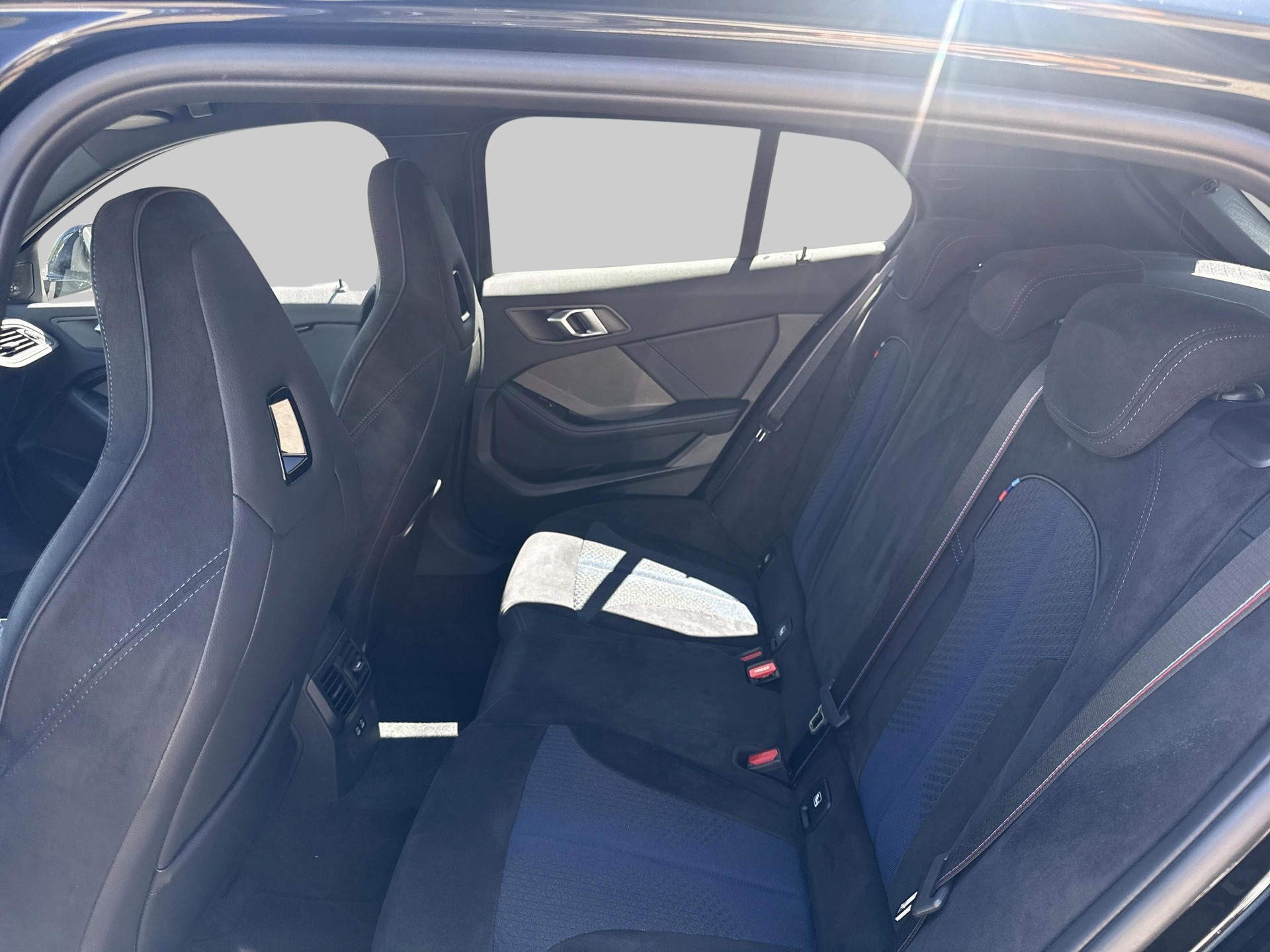 BMW 120d xDrive M Sport Pro-image-17