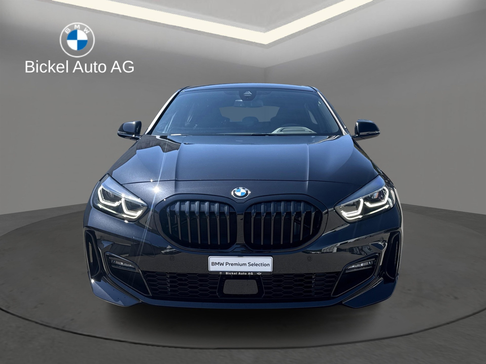 BMW 120d xDrive M Sport Pro-image-4