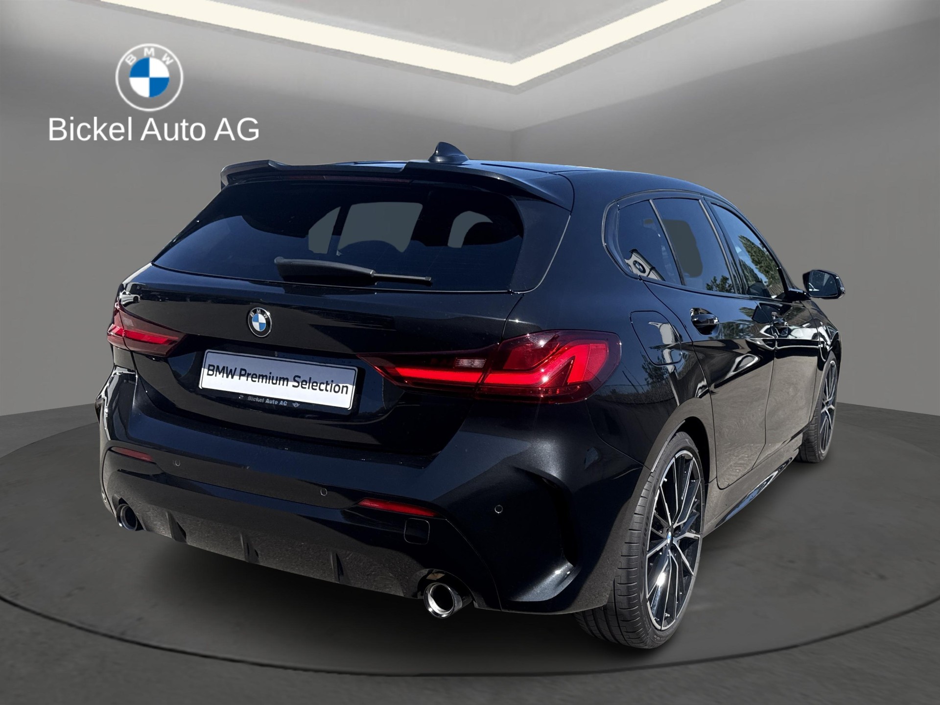 BMW 120d xDrive M Sport Pro-showroom-element-2