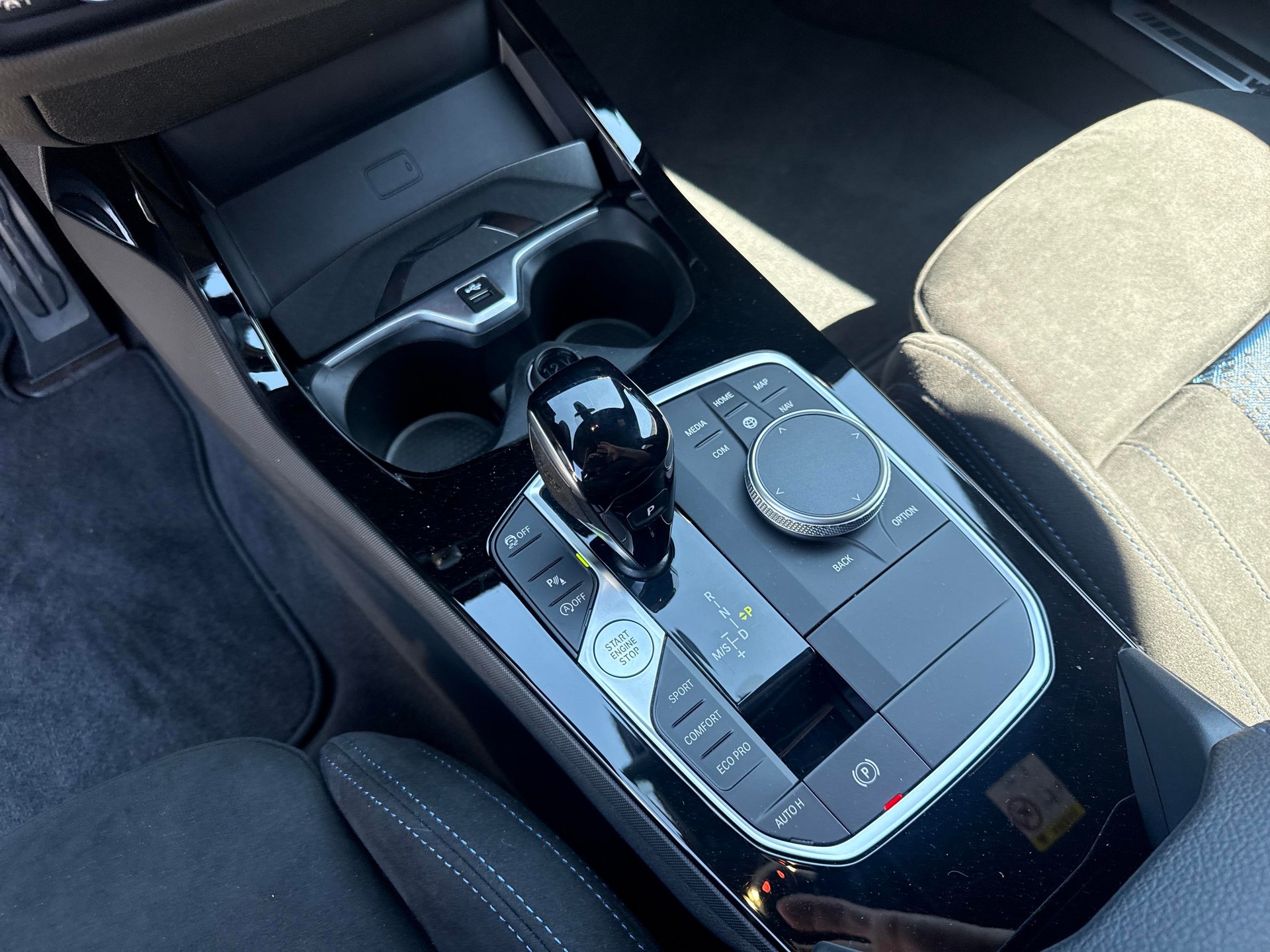 BMW 120d xDrive M Sport Pro-image-12