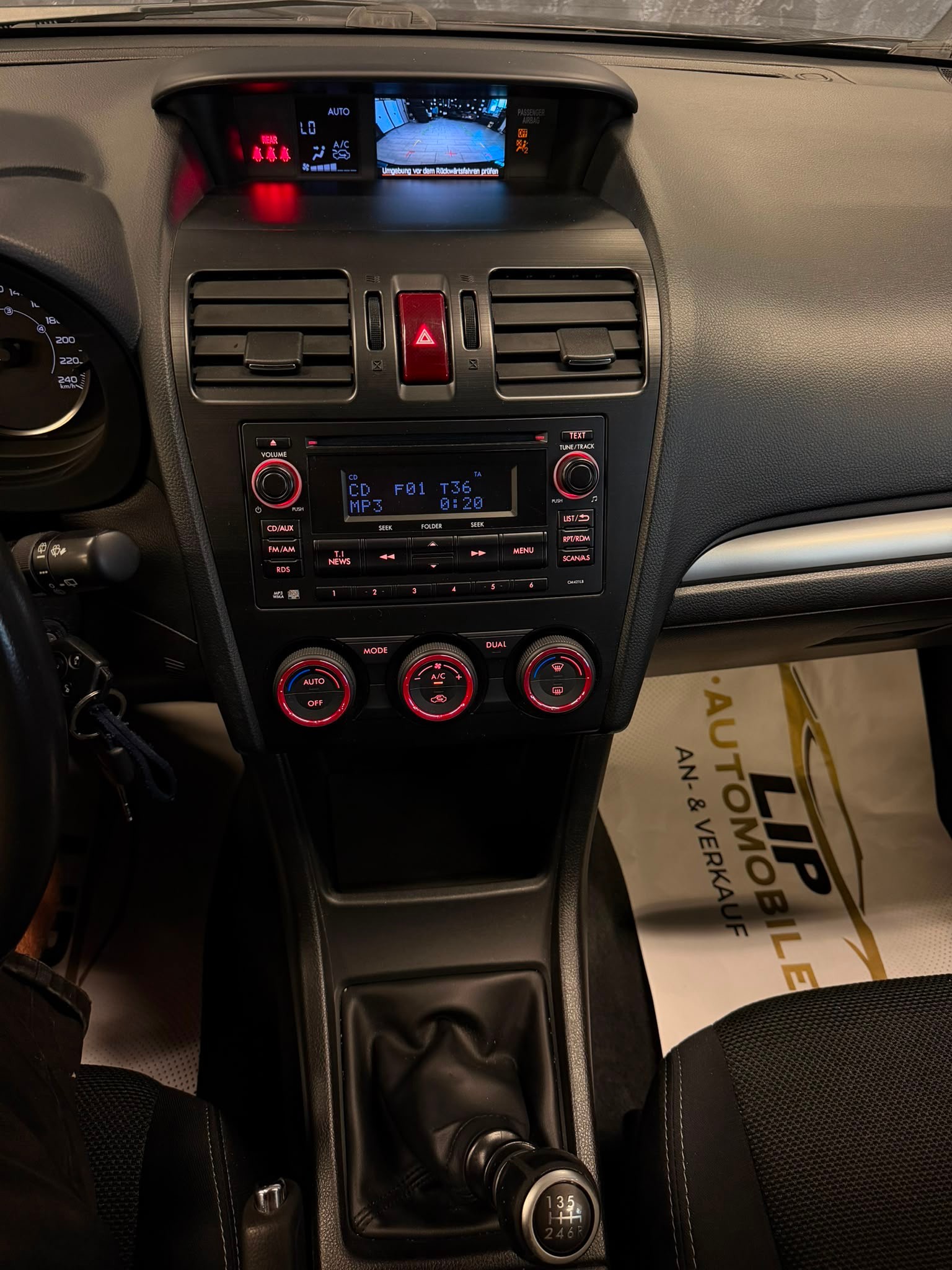 SUBARU XV 2.0D Swiss Two AWD-image-10