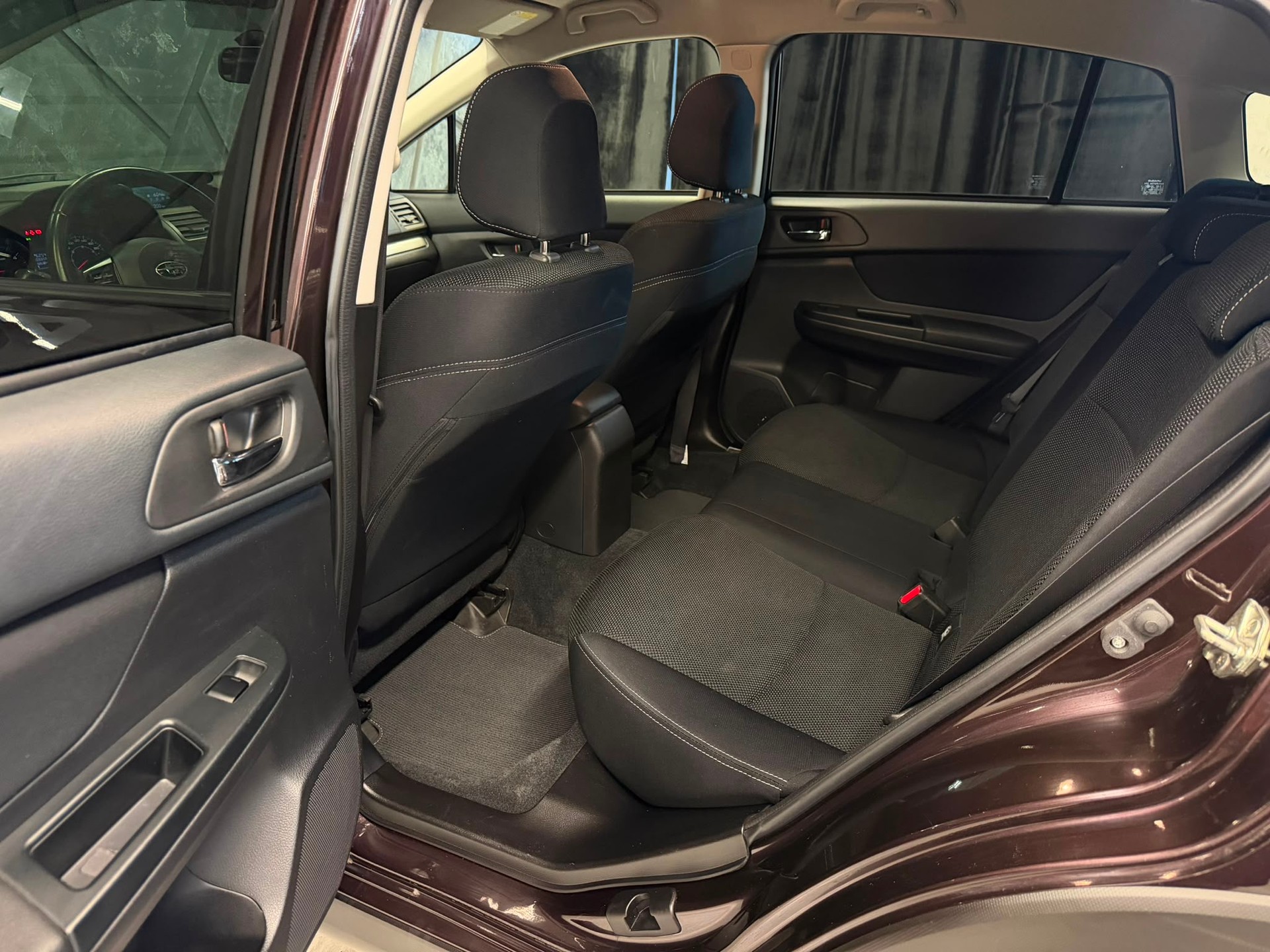 SUBARU XV 2.0D Swiss Two AWD-image-12
