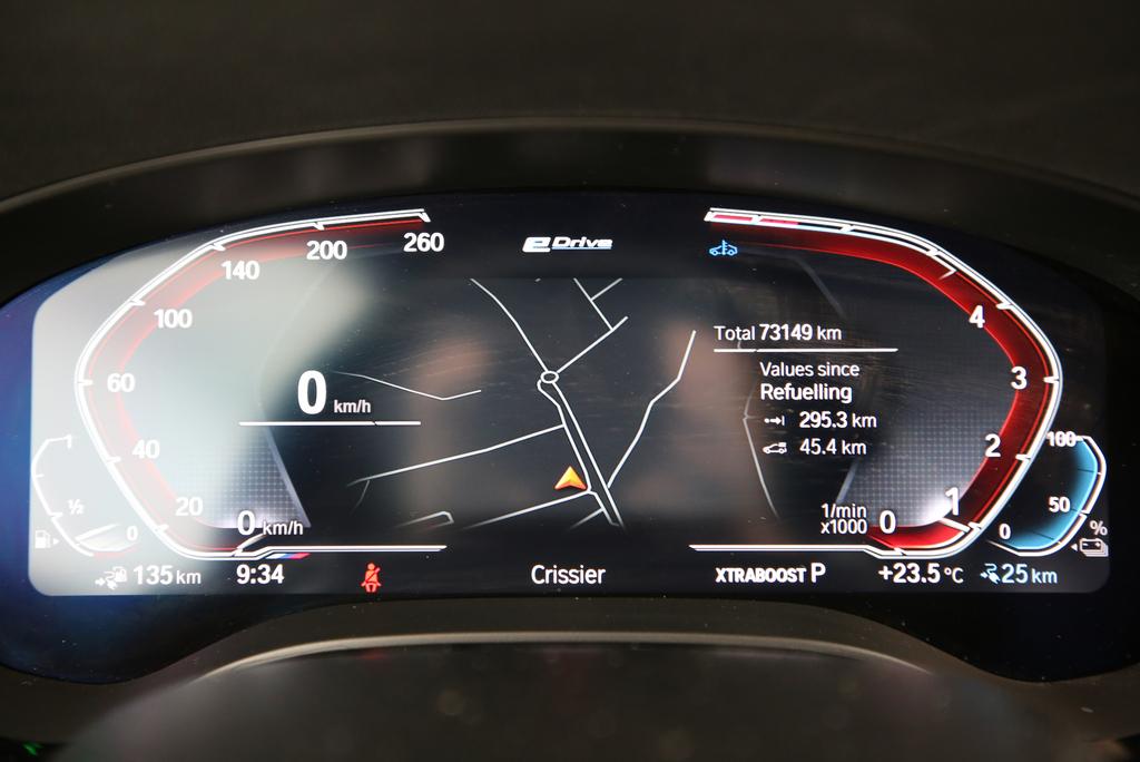 BMW 530e xDrive SAG Touring-image-19
