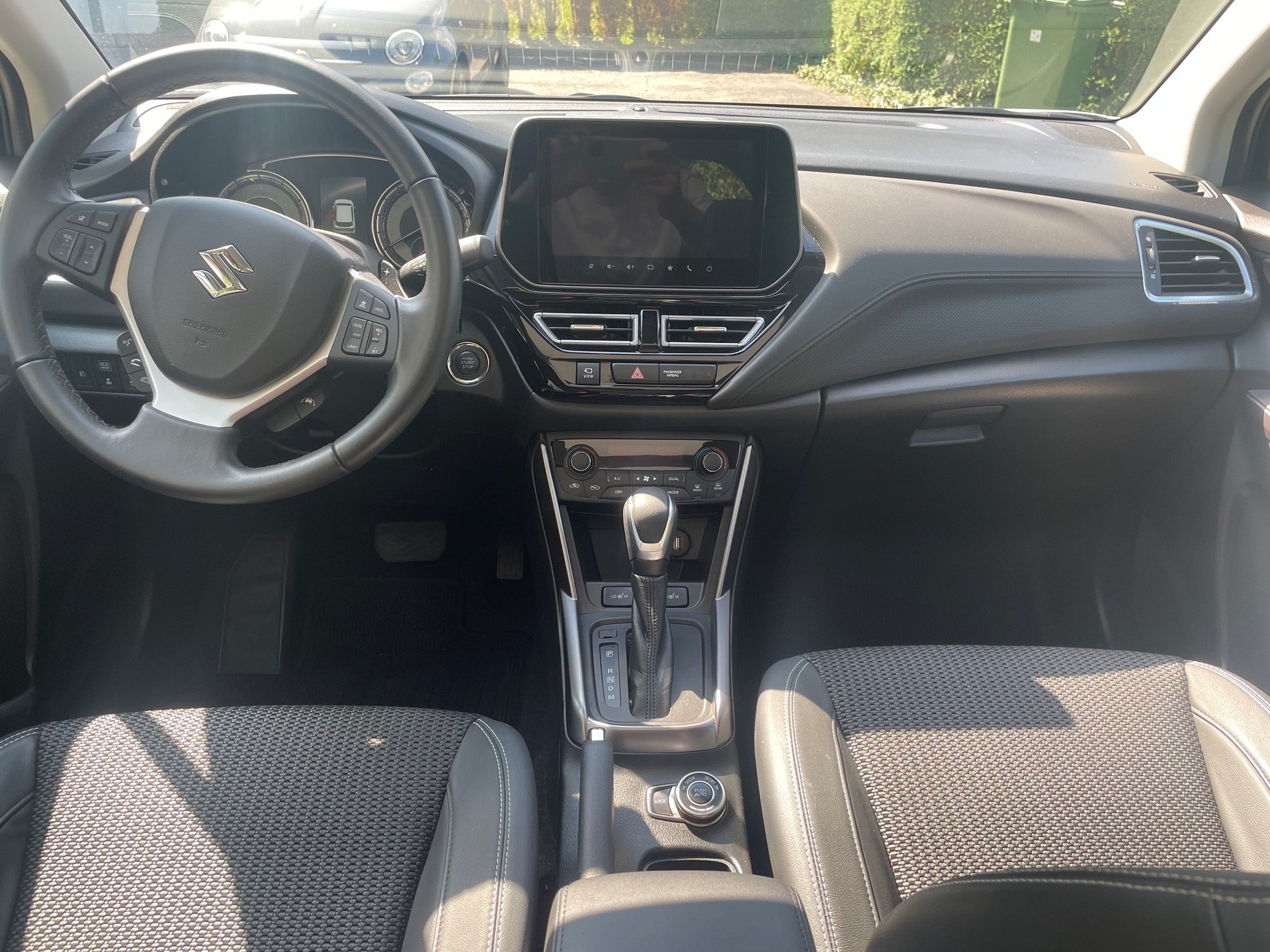SUZUKI 1.5 Compact Top Hybrid 4x4-image-3