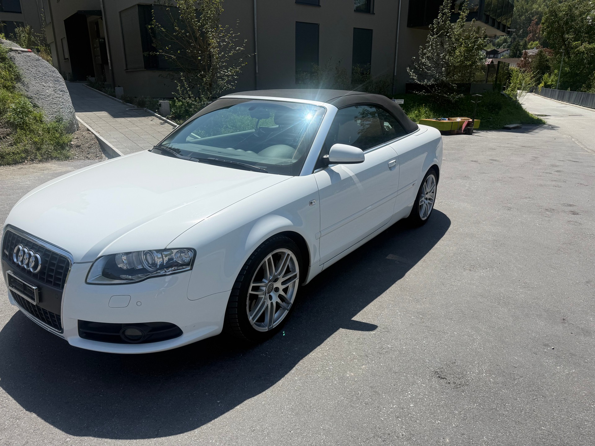 AUDI 2.0 T FSI 200-image-1