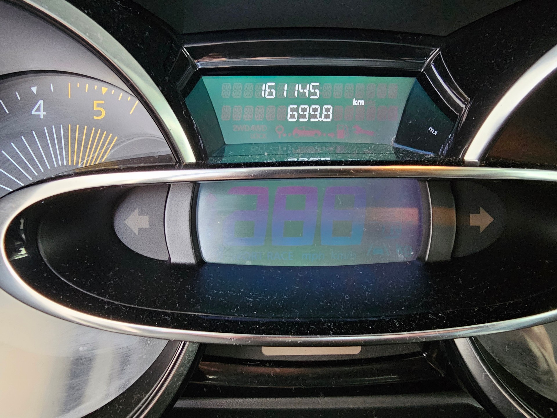 RENAULT Clio 1.5 dCi Expression-image-6