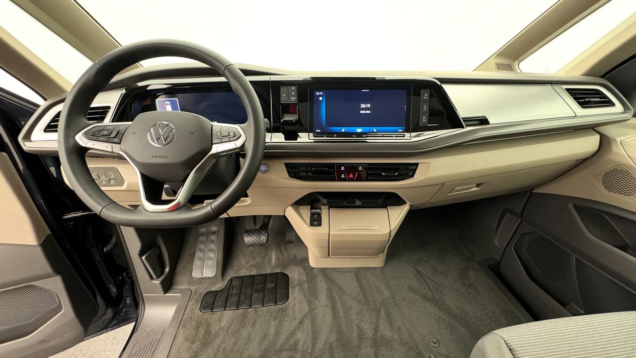 VW Multivan 2.0 TDI Life DSG-image-5