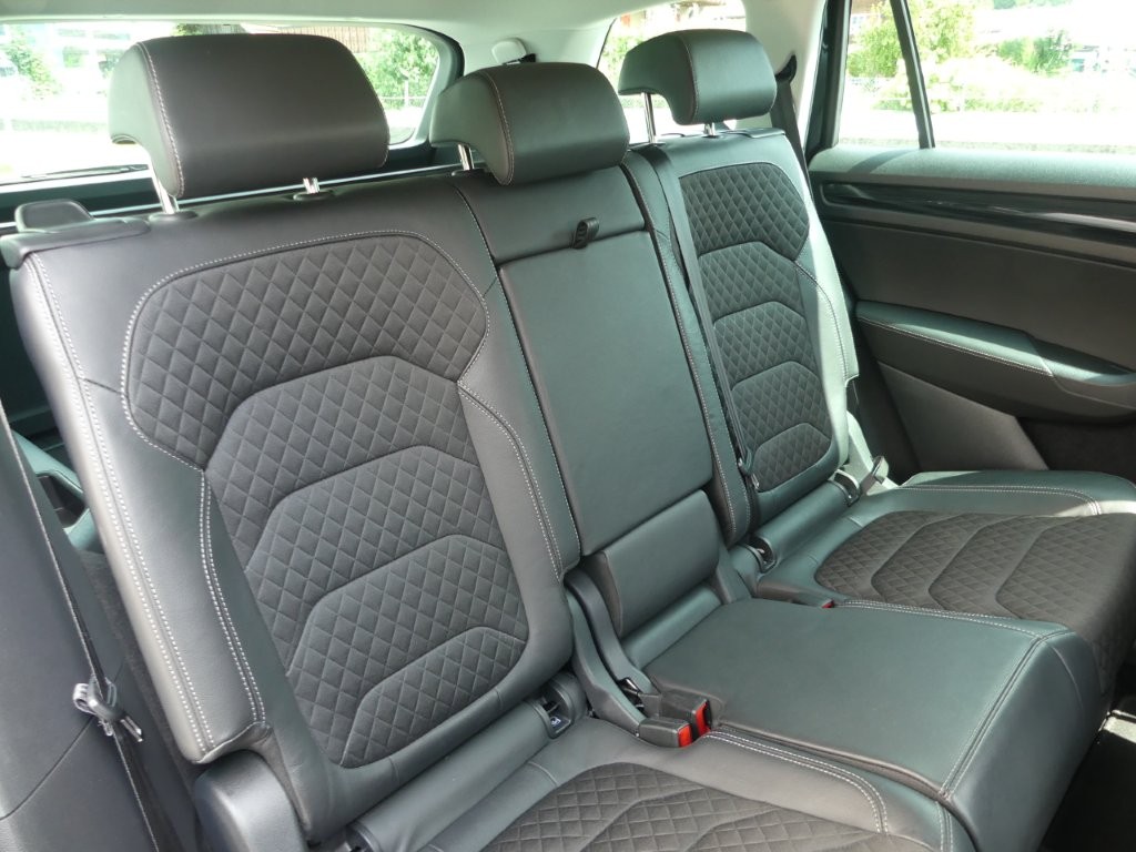 SKODA Kodiaq 2.0 TDI CR Style 4x4 DSG-image-12