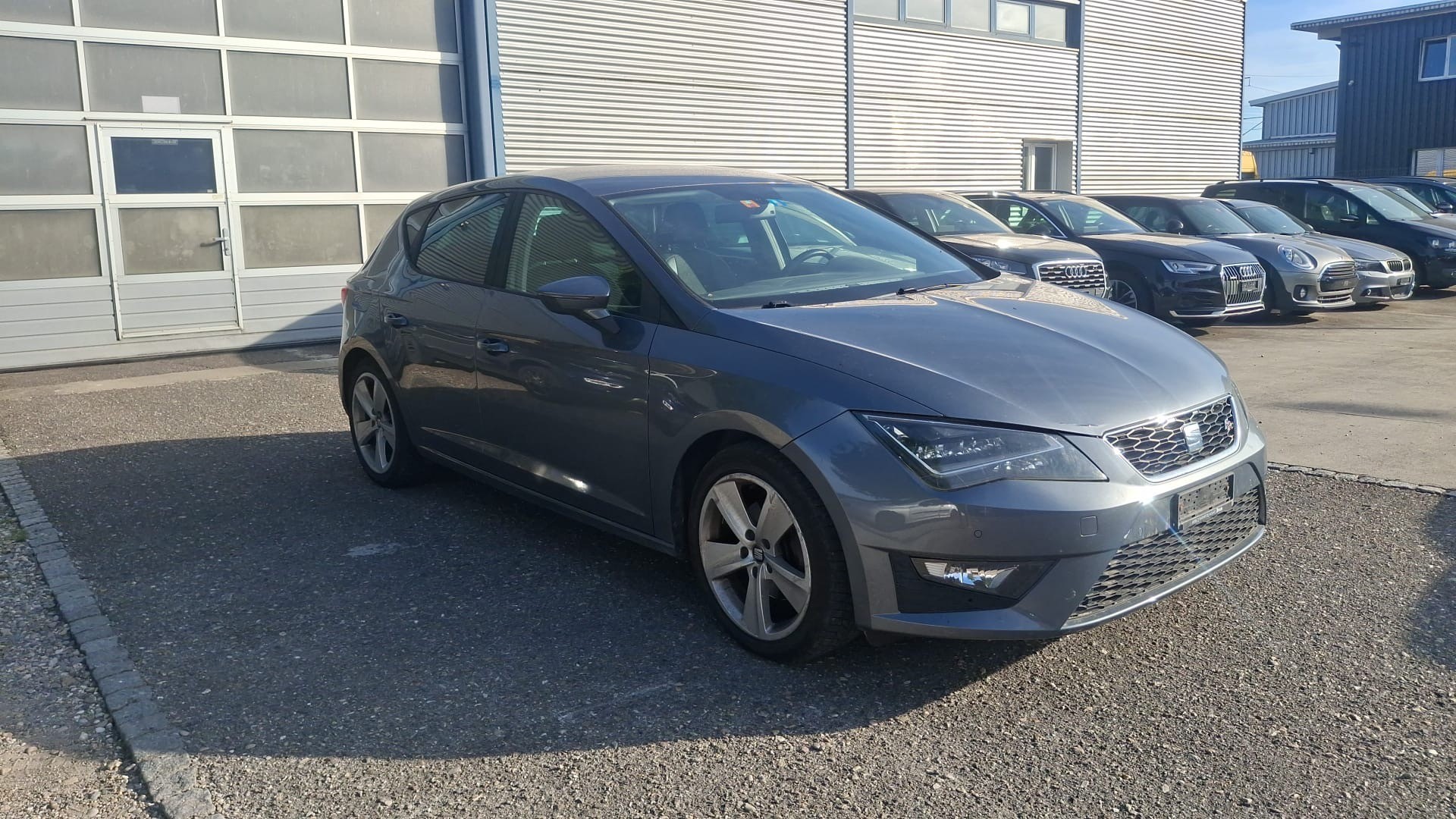 SEAT Leon 2.0 TDI FR DSG-image-2
