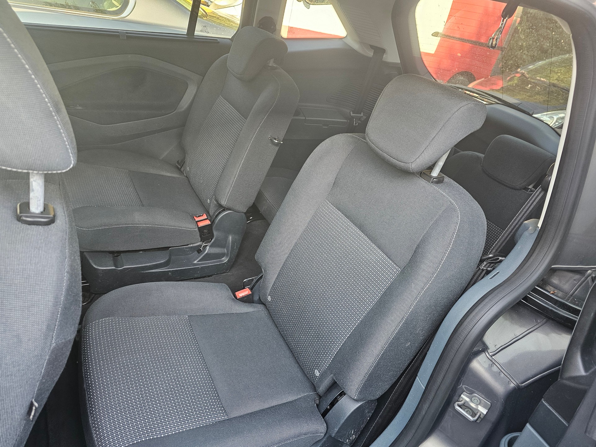 FORD Grand C-Max 1.6 SCTi KNIE-Edition-image-7