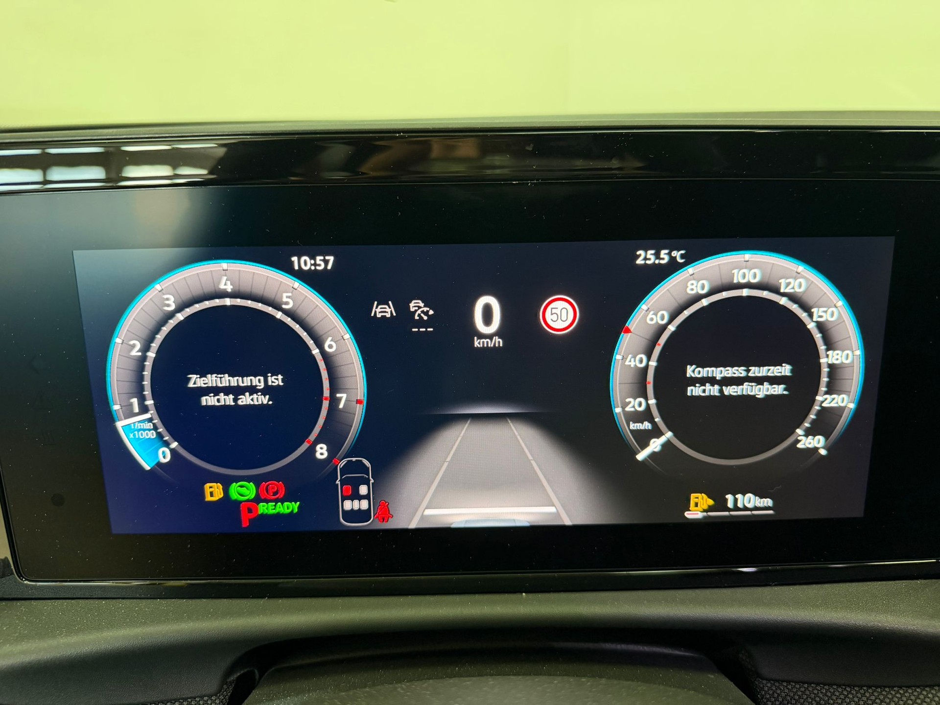 VW T-Roc 1.5 eTSI mHEV Life DSG-image-10