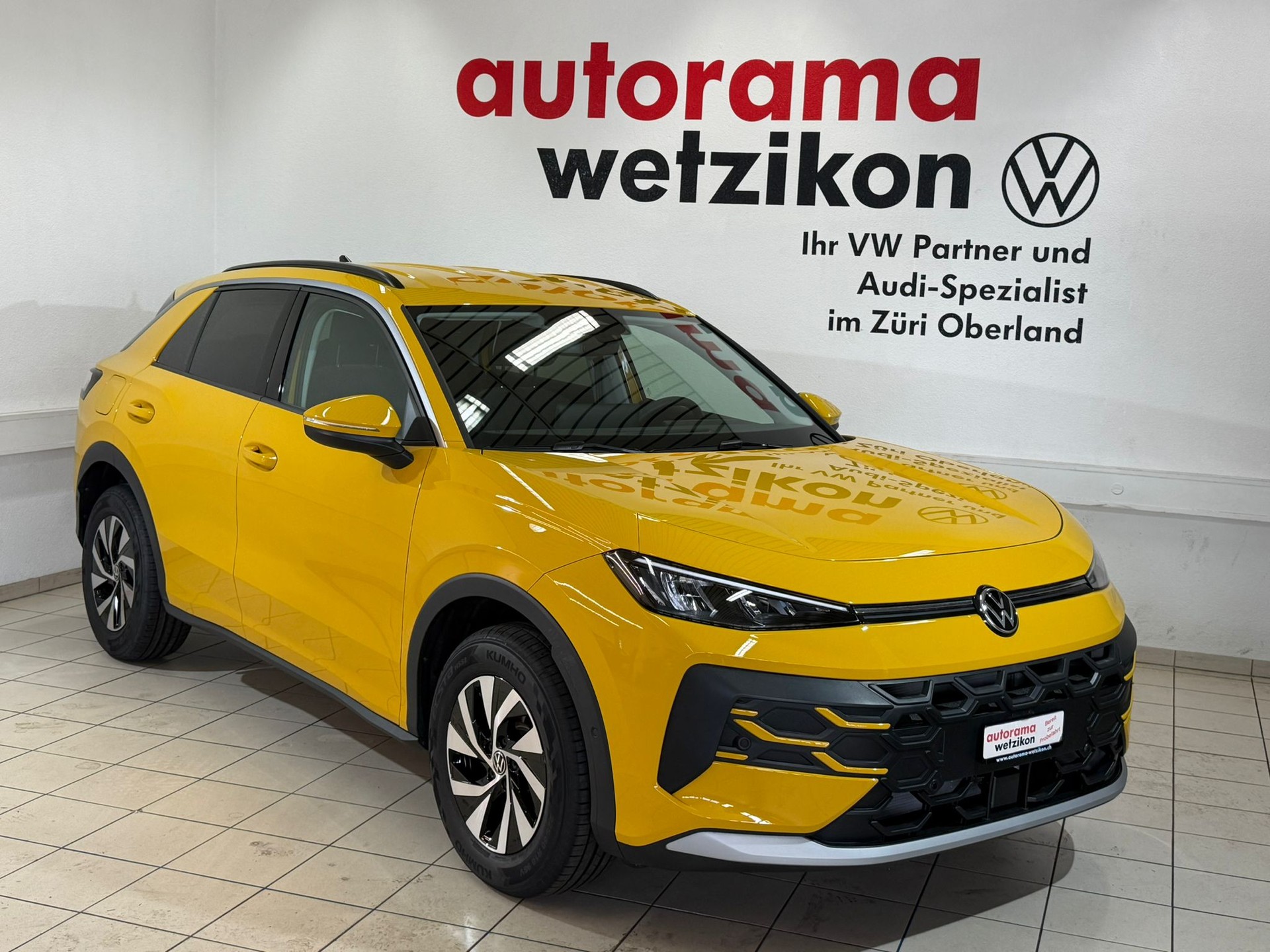 VW T-Roc 1.5 eTSI mHEV Life DSG-image-1