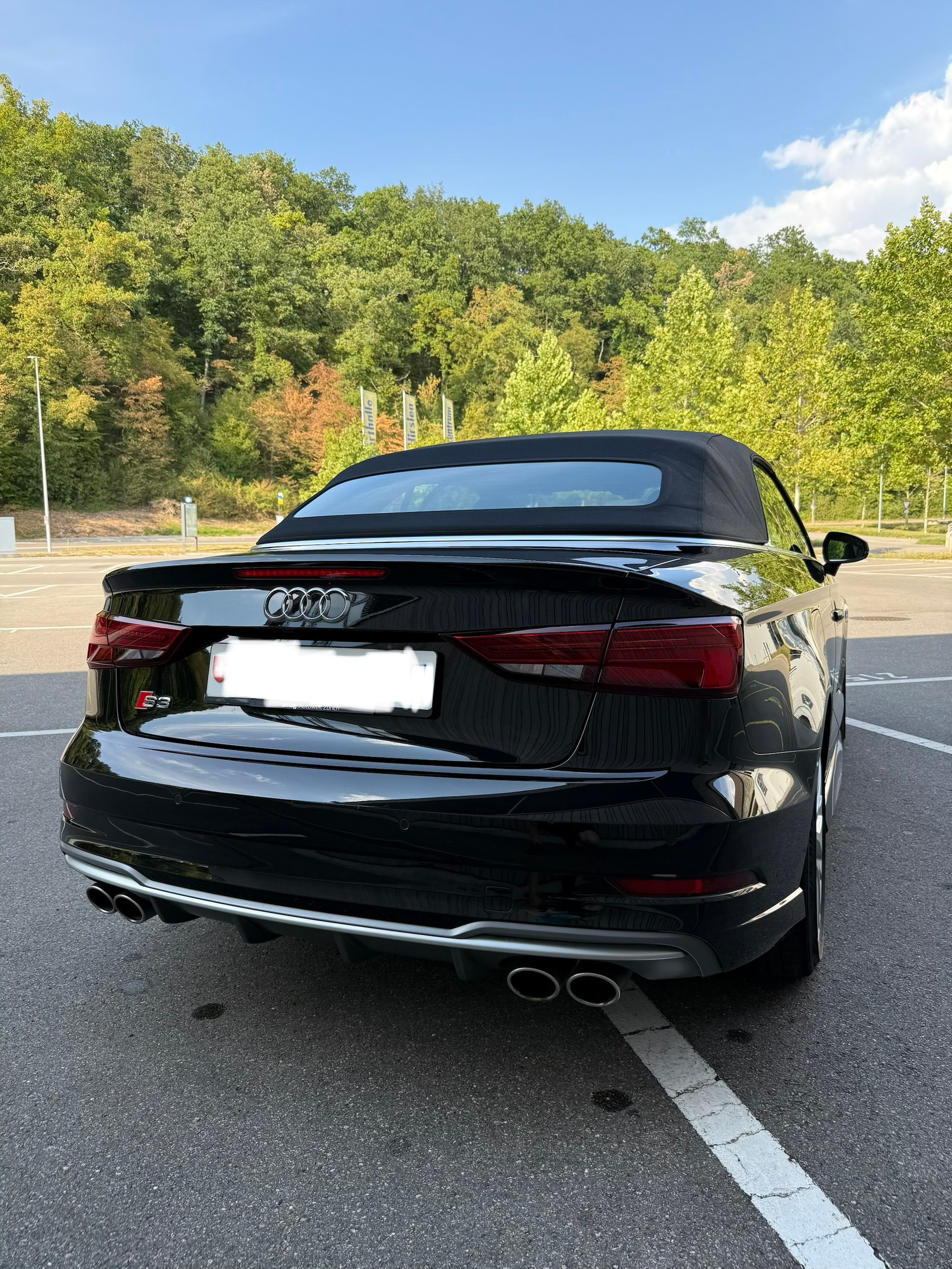 AUDI S3 Cabrio 2.0 T FSI quattro S-Tronic-image-4