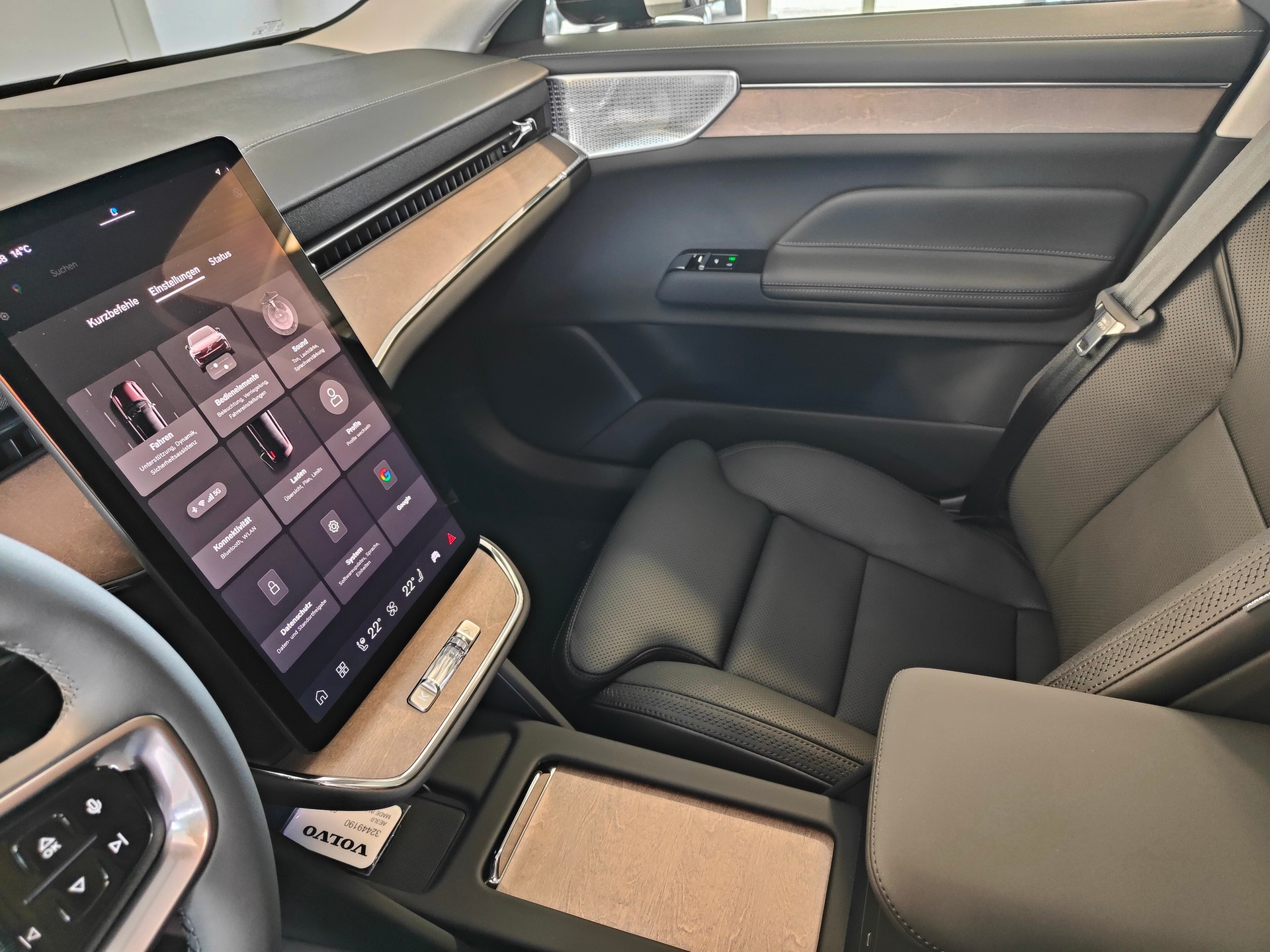 VOLVO ES90 Ultra-image-11