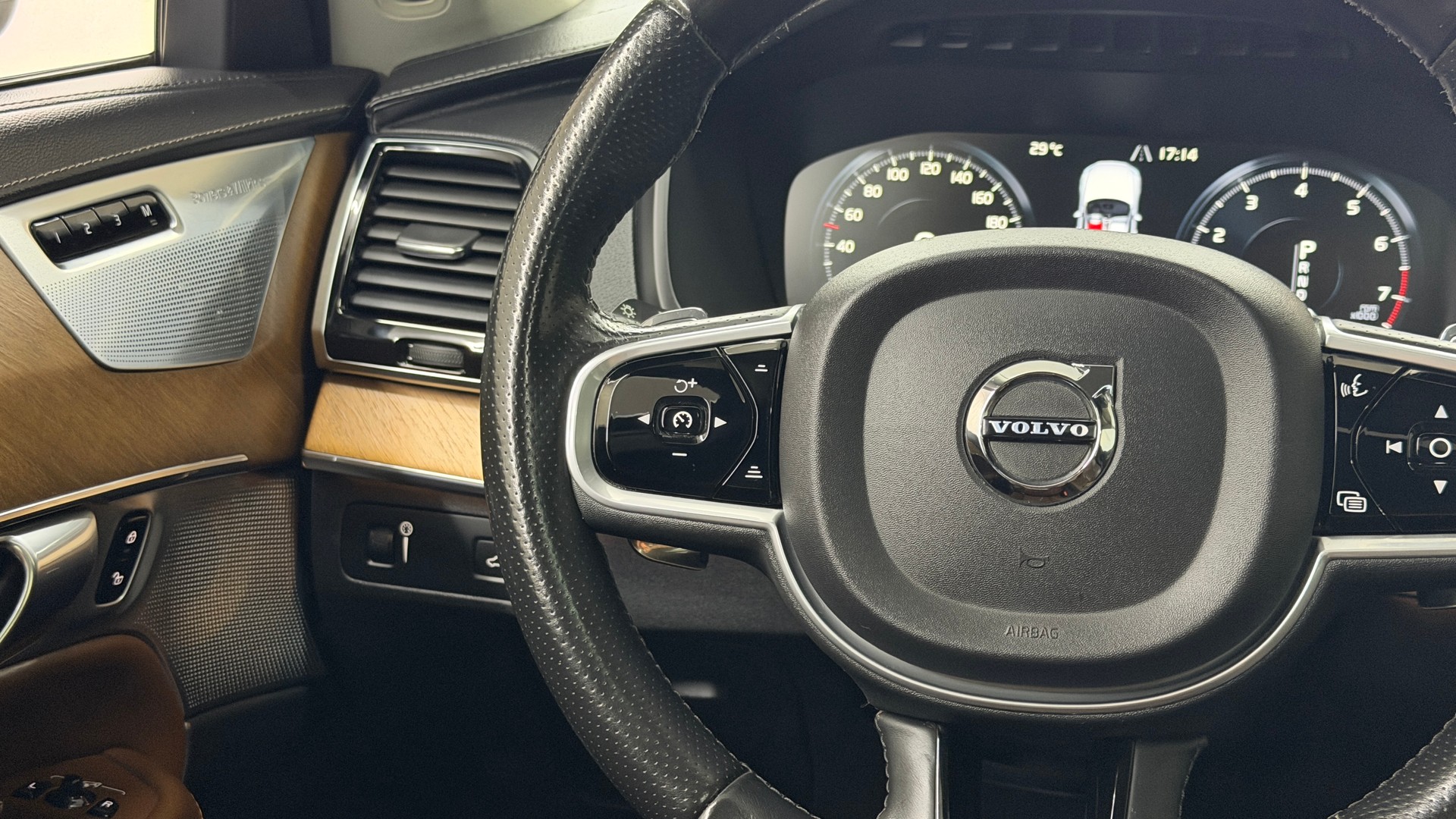 VOLVO XC90 T6 AWD Inscription Geartronic-image-12