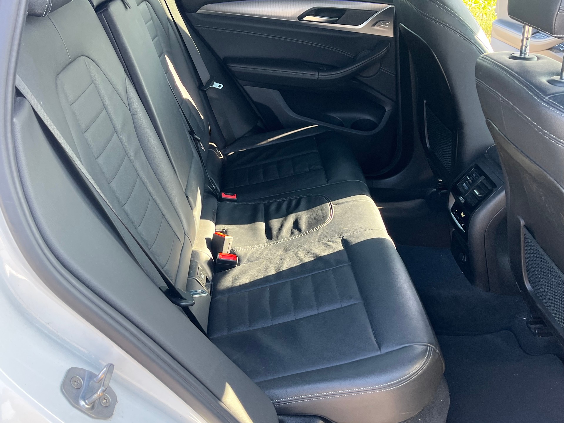BMW X3 xDrive 30d Individual M Sport Steptronic-image-12