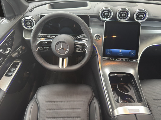MERCEDES-BENZ GLC 200 4Matic 9G-Tronic-image-7
