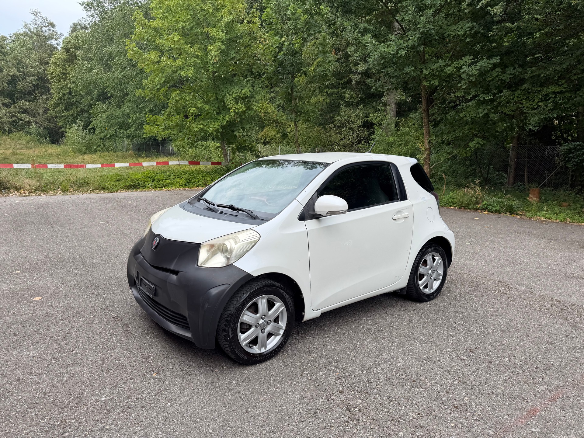 TOYOTA iQ2 1.0 VVT-i