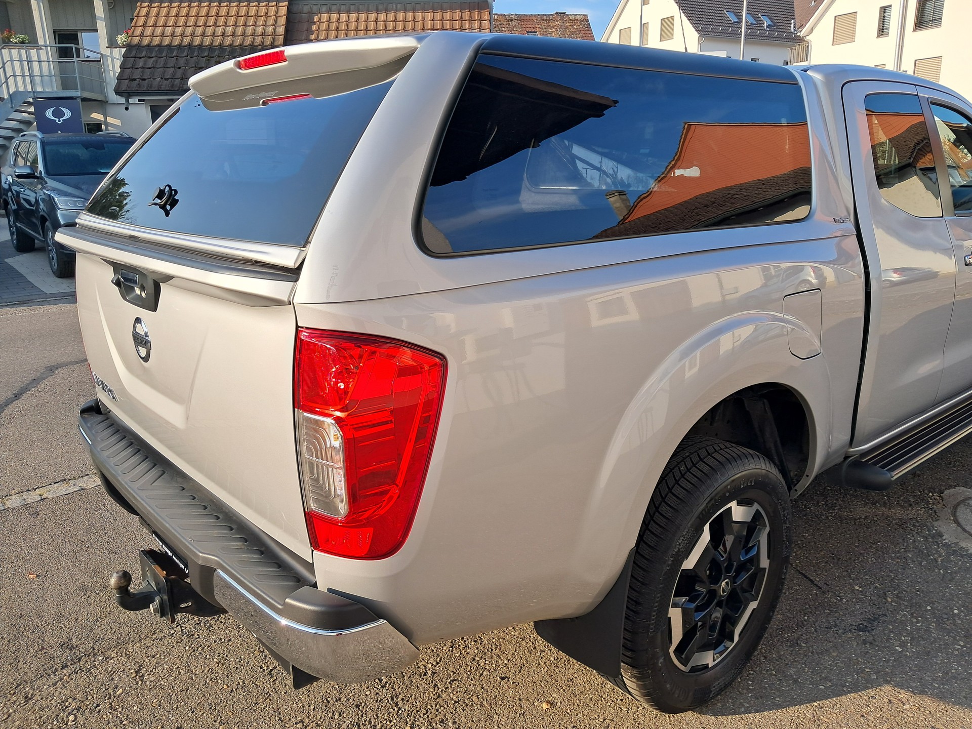 NISSAN Navara King Cab N-Connecta 2.3 dCi 4WD-image-4