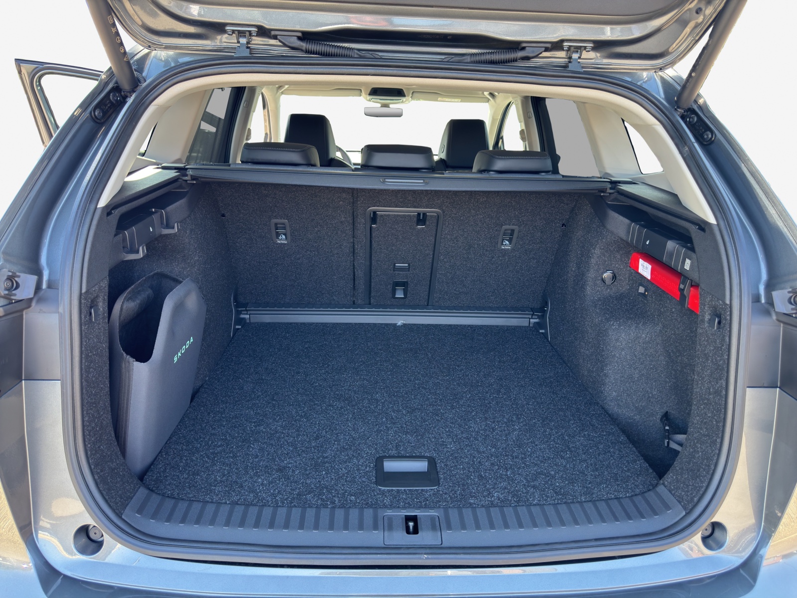 SKODA Enyaq Dynamic 85x 4x4-image-12