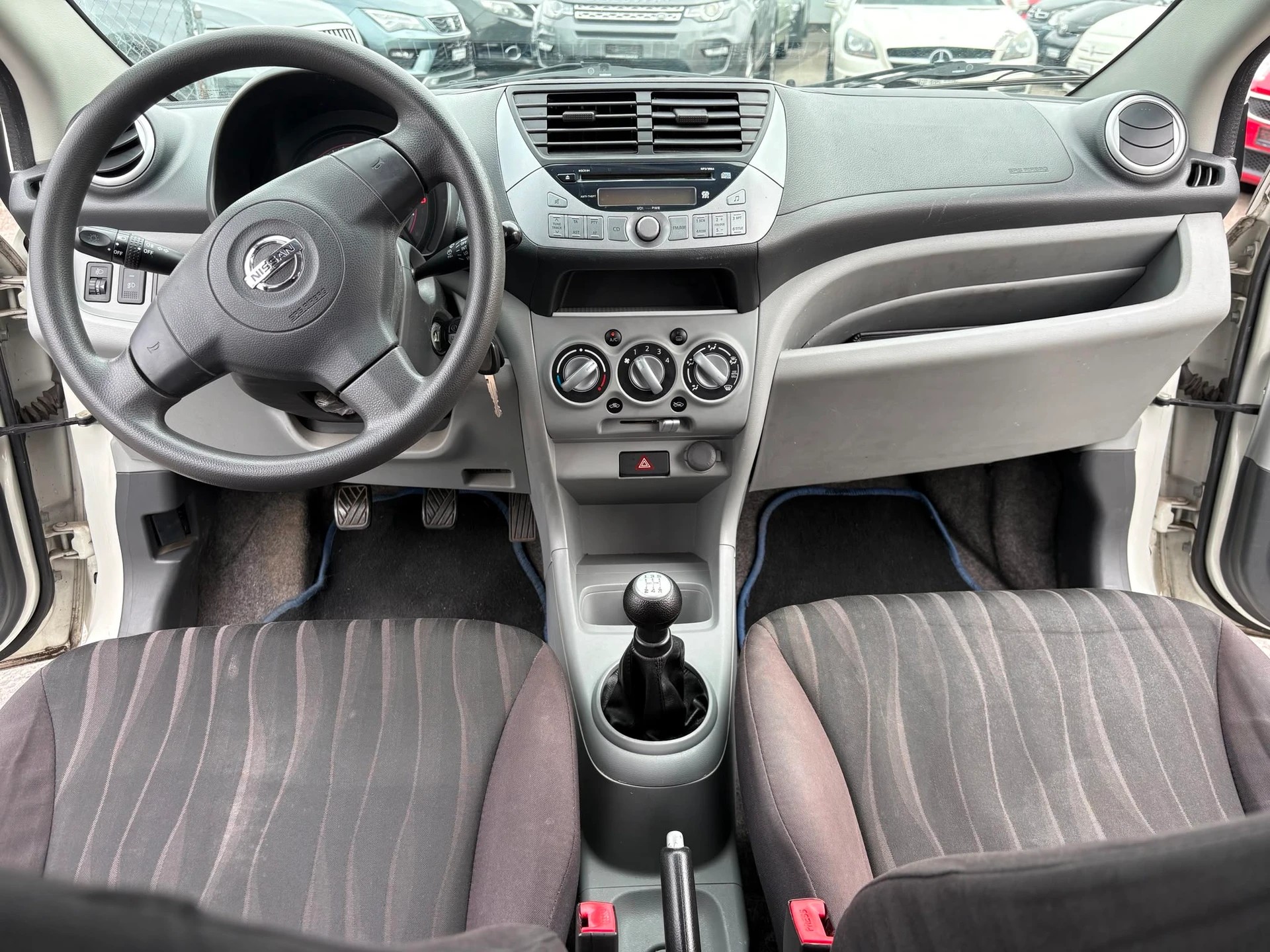 NISSAN Pixo 1.0 more-image-6