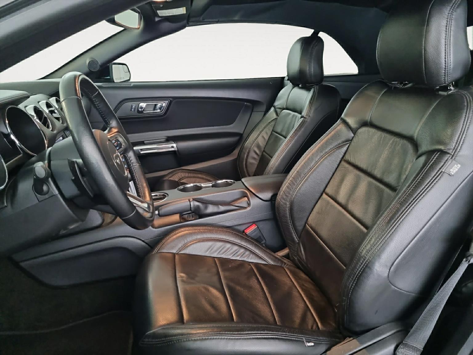 FORD Mustang Convertible 3.7-image-4