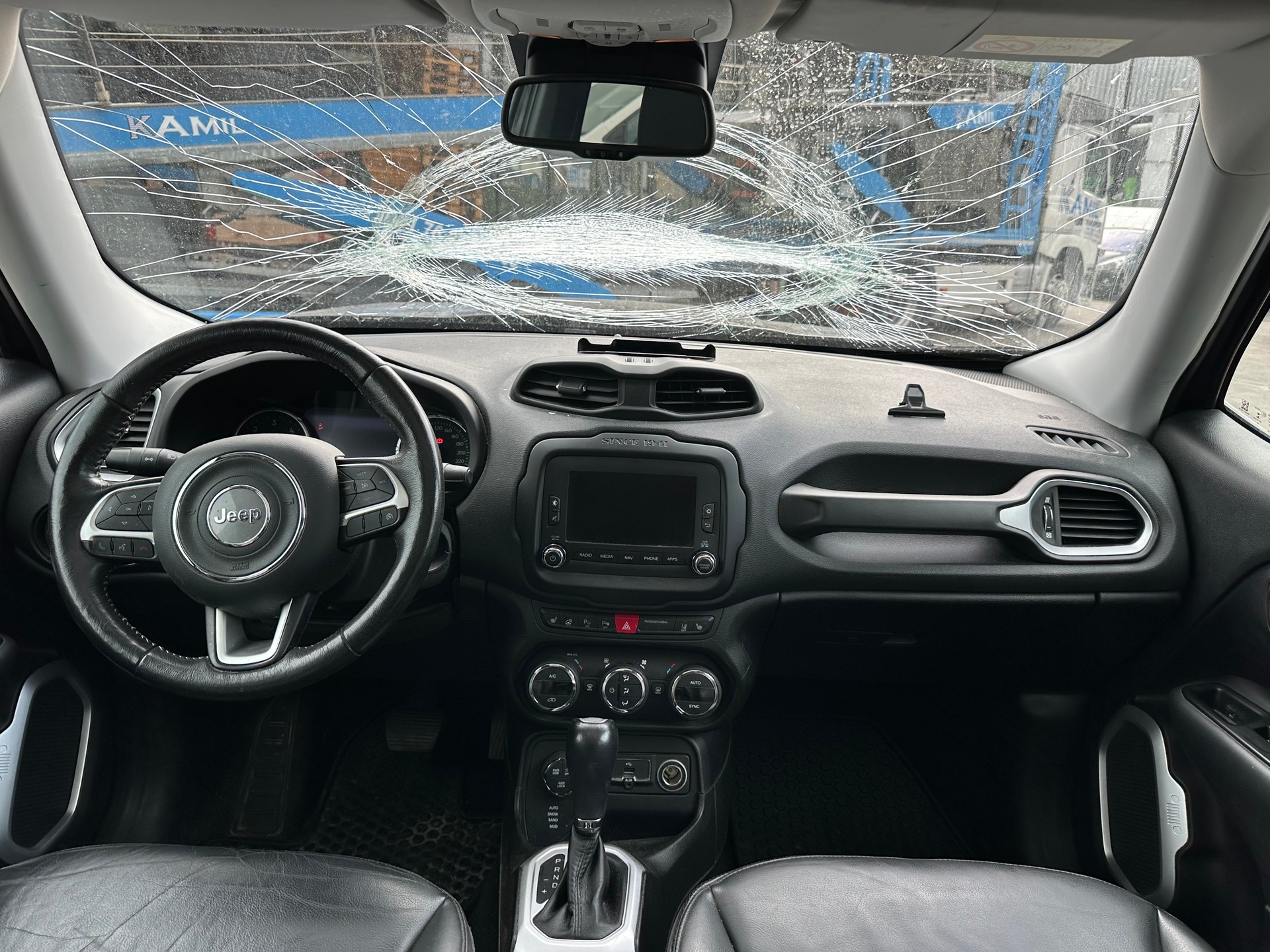 JEEP Renegade 2.0 CRD Limited AWD + Low Range 9ATX-image-12