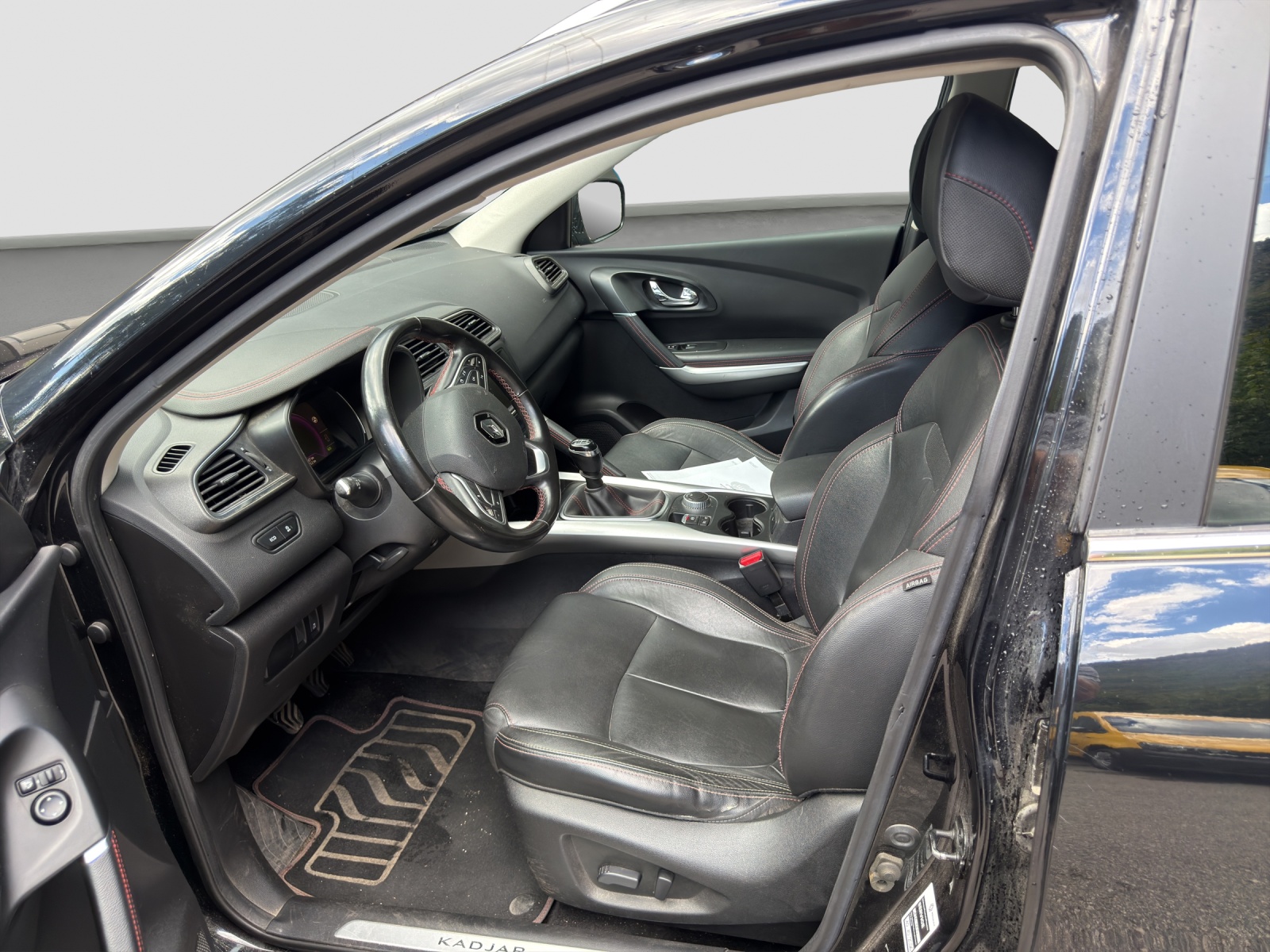 RENAULT Kadjar 1.6 dCi Bose 4x4-image-4