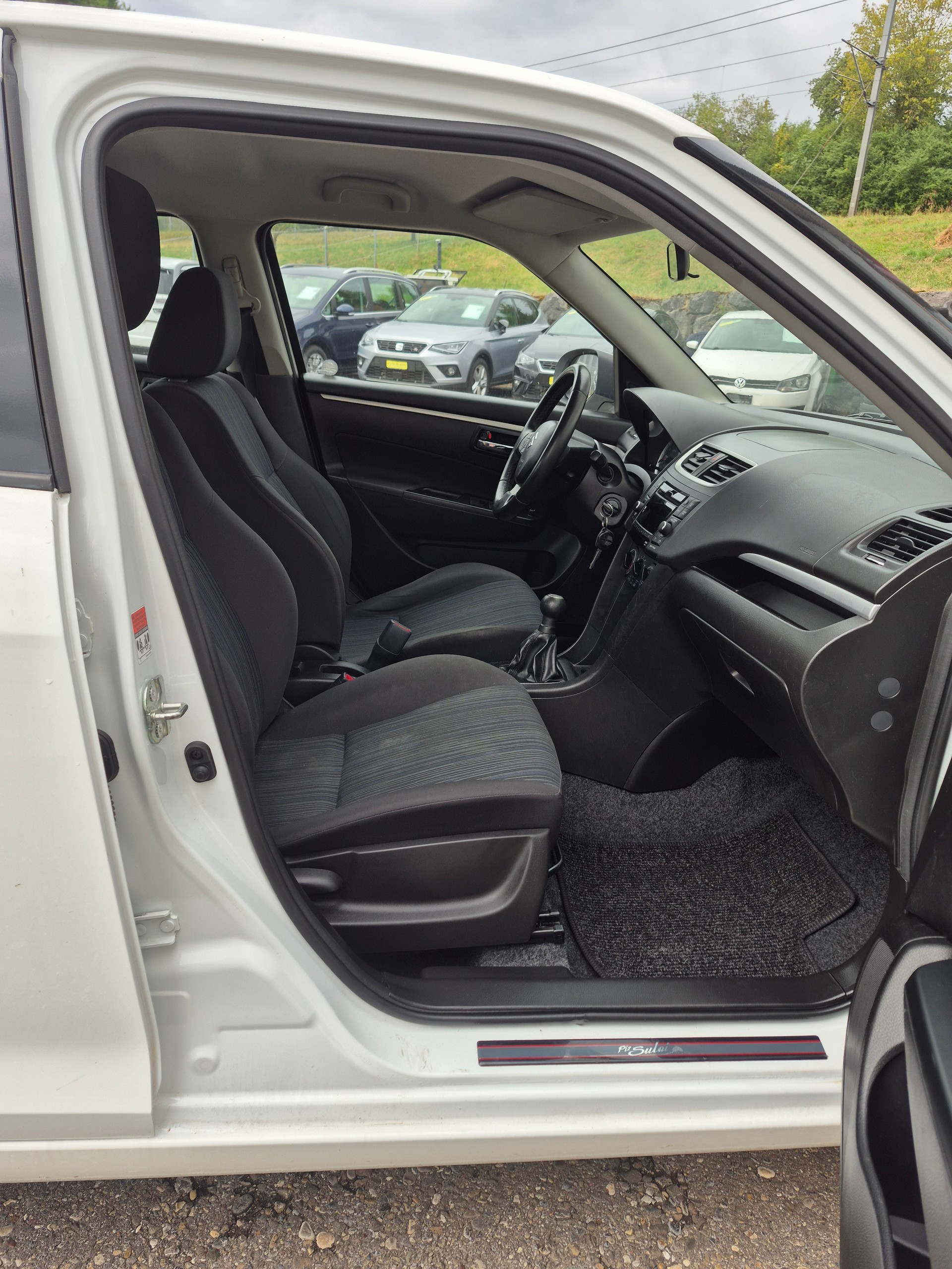 SUZUKI Swift 1.2i 16V Unico 4x4-image-13