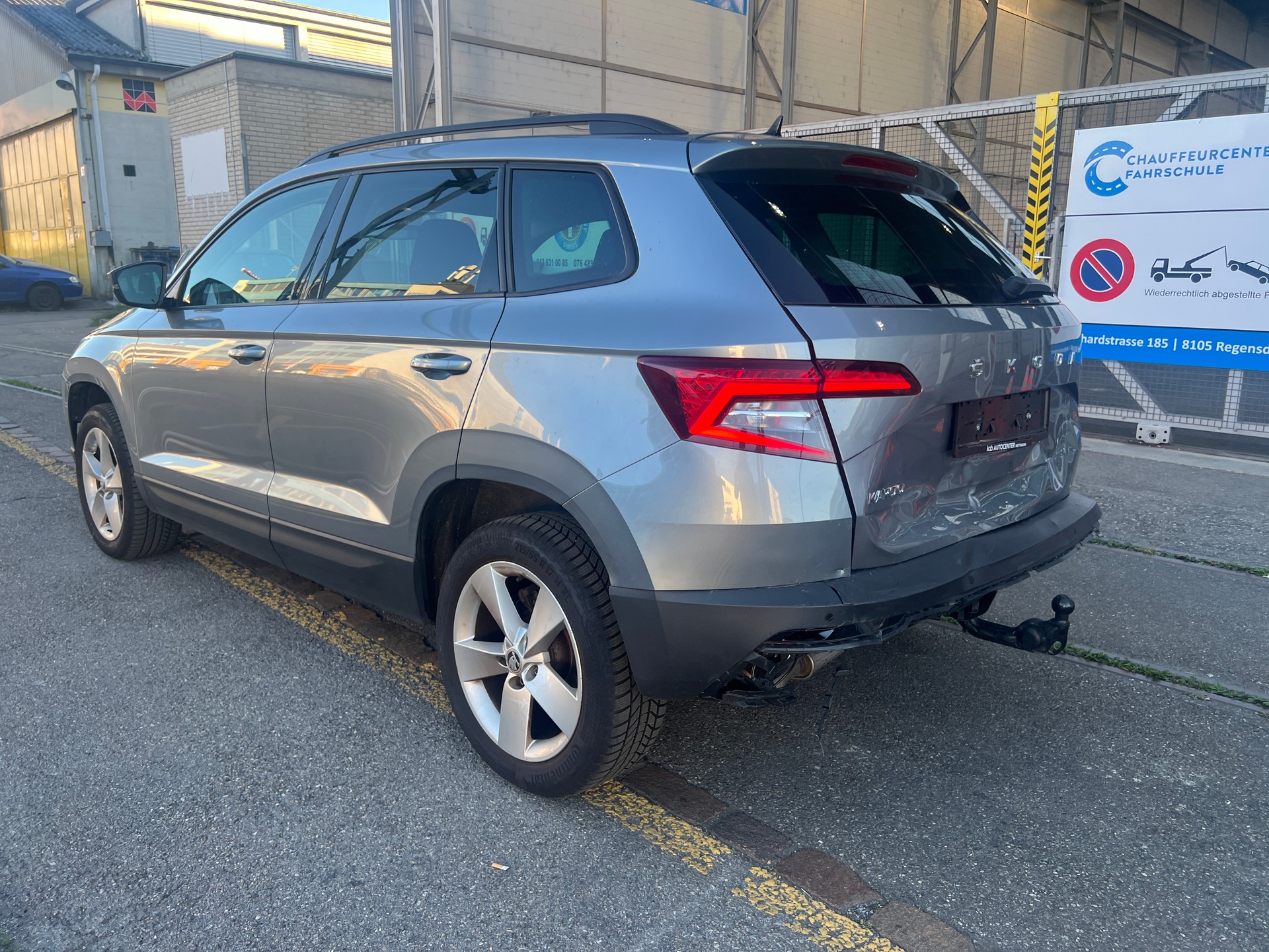 SKODA Karoq 1.5 TSI ACT Ambition DSG-image-6