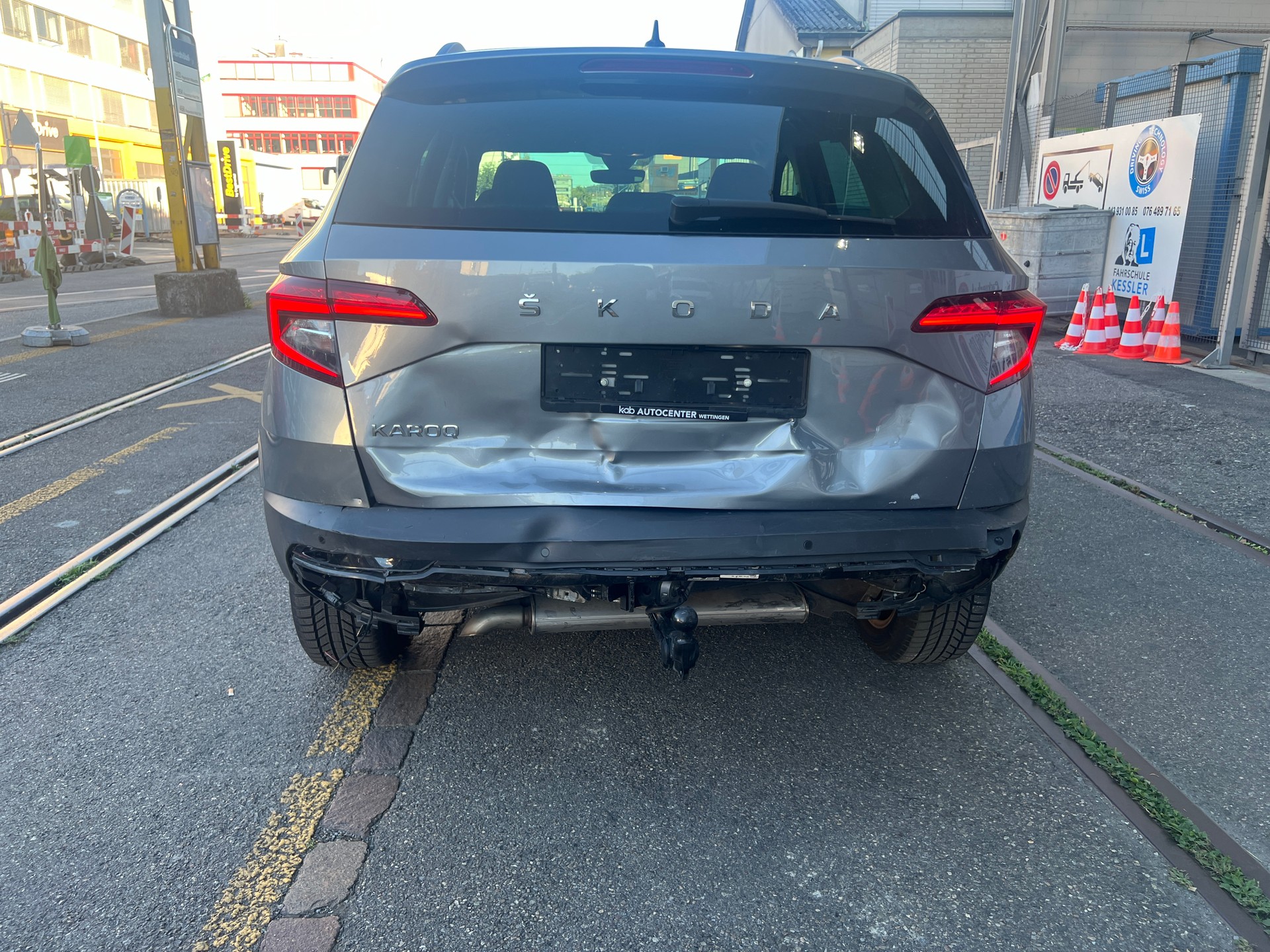 SKODA Karoq 1.5 TSI ACT Ambition DSG-image-5