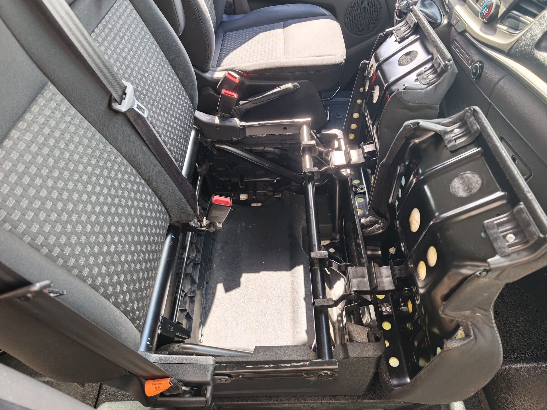 FORD Transit Custom 300 L2H1 105 PS Doppelkabine Trend 4d-image-18