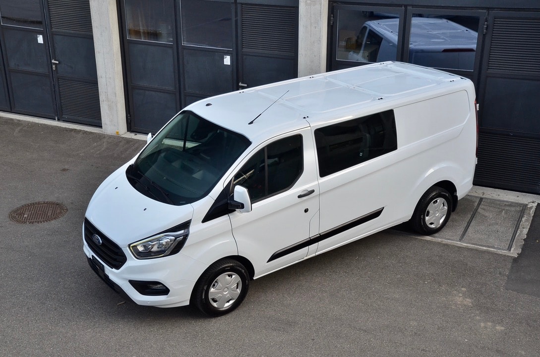 FORD Transit Custom 300 L2H1 105 PS Doppelkabine Trend 4d-image-1