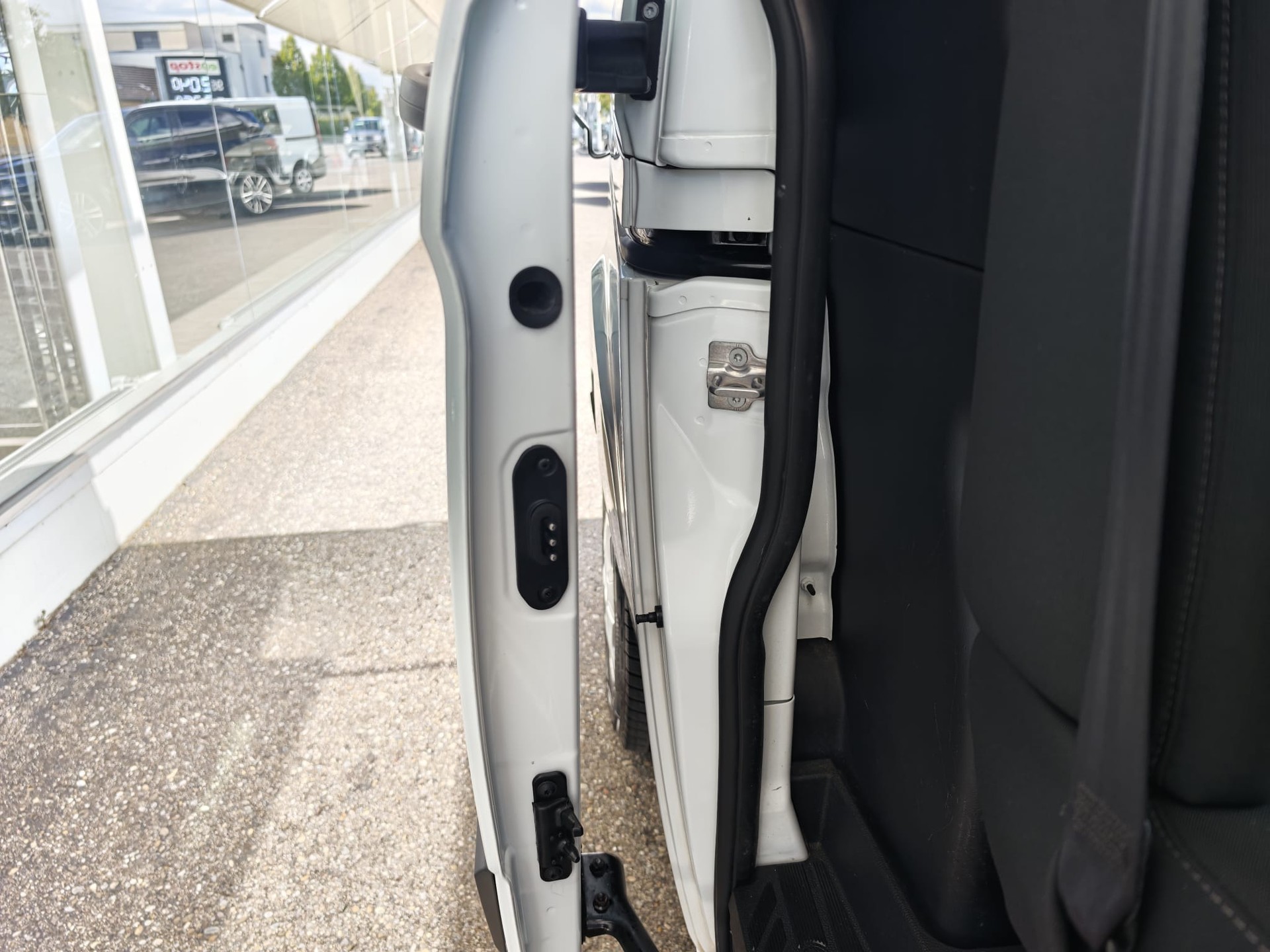 FORD Transit Custom 300 L2H1 105 PS Doppelkabine Trend 4d-image-21