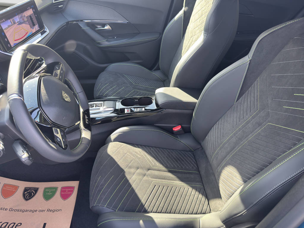 PEUGEOT 2008 1.2 Hybrid 145 GT-image-8