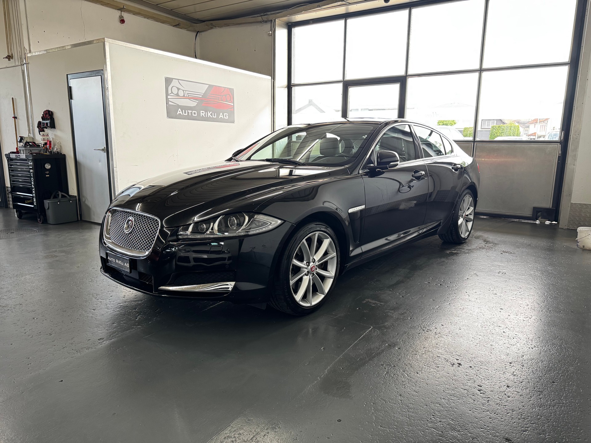 JAGUAR XF 3.0 V6 S/C 4x4-image-5
