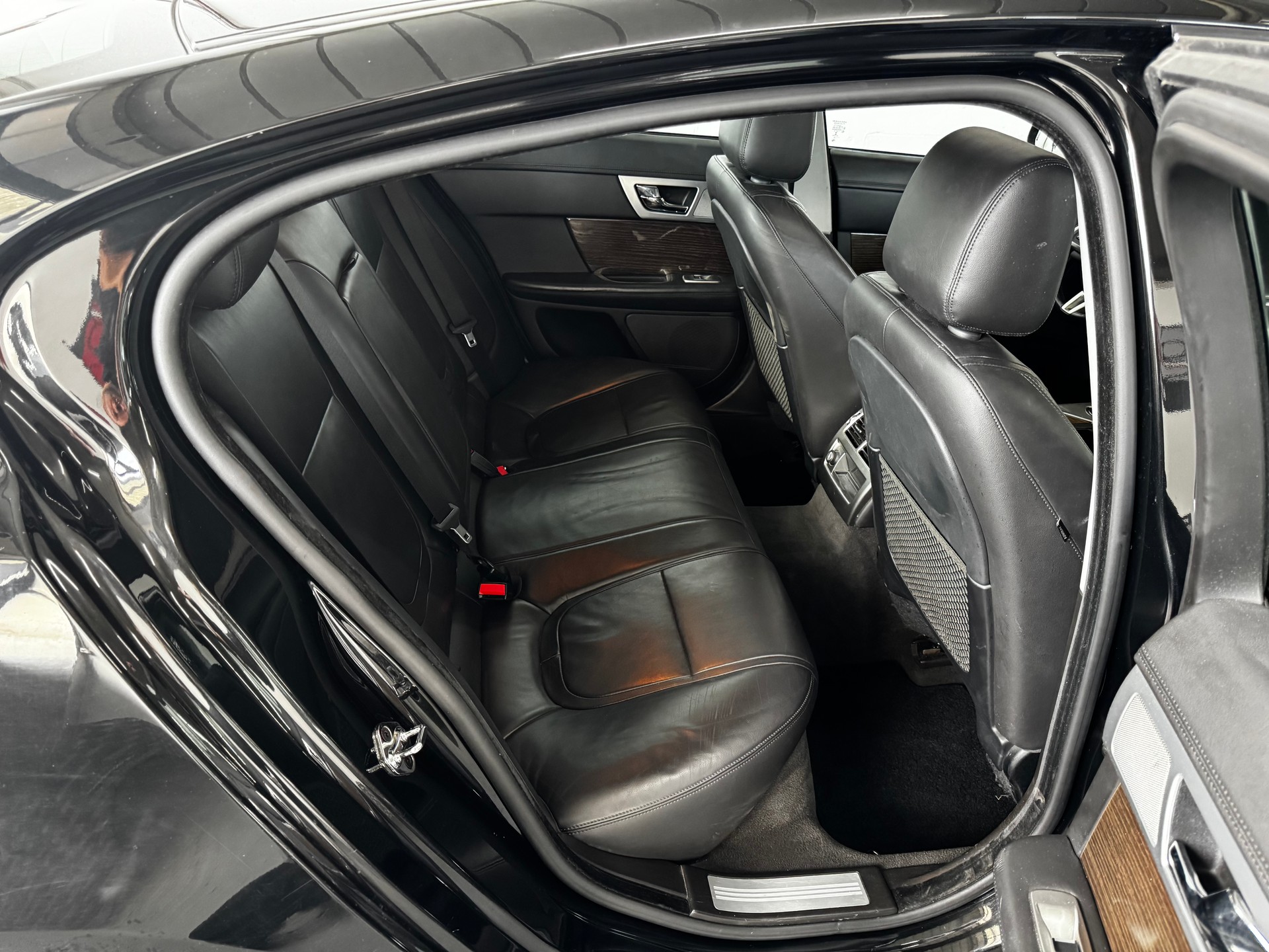 JAGUAR XF 3.0 V6 S/C 4x4-image-22