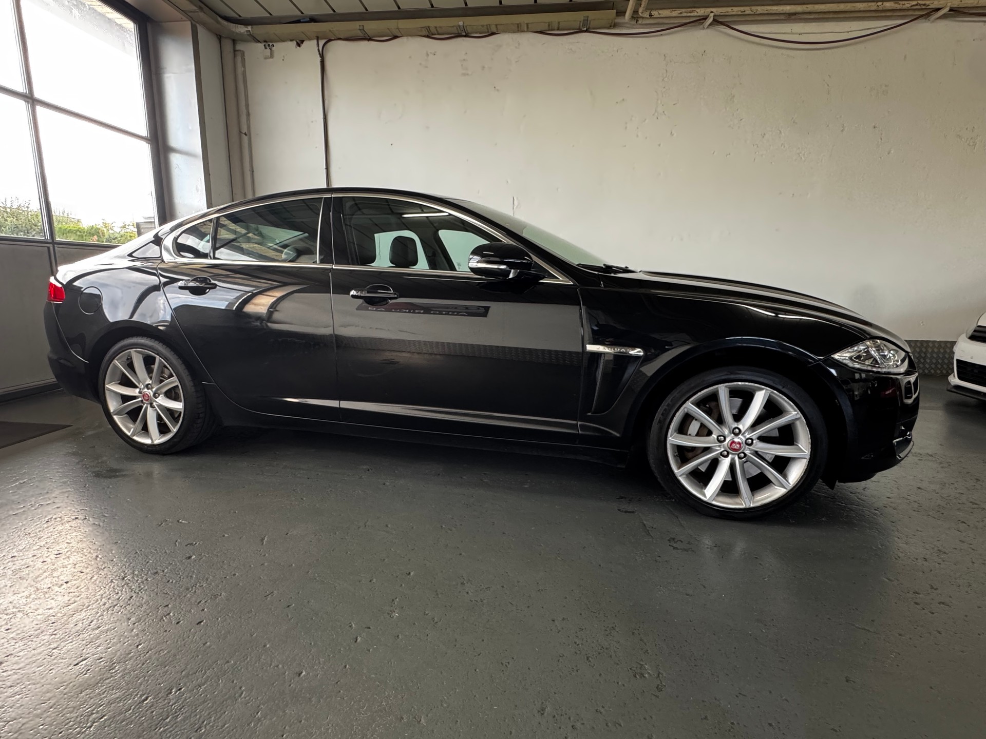 JAGUAR XF 3.0 V6 S/C 4x4-image-6