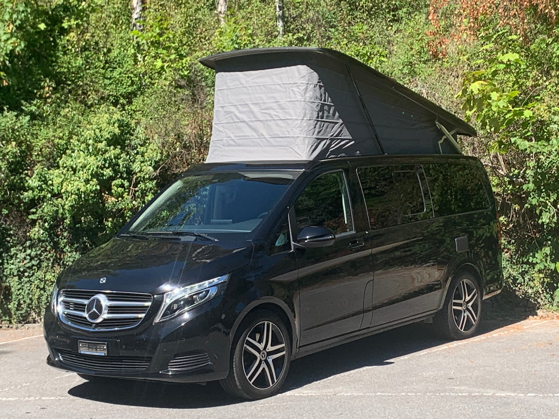 MERCEDES-BENZ 250 d 4matic-image-3